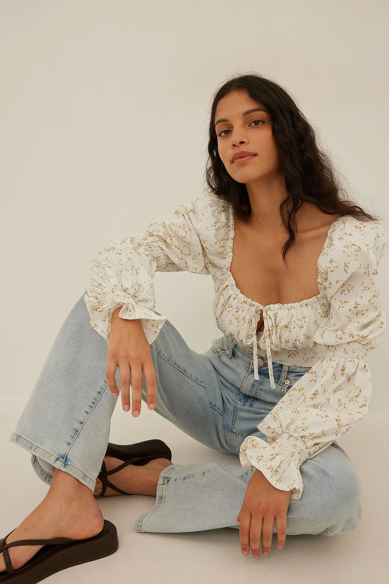 NA-KD Printed Tie Front Blouse - Image 7