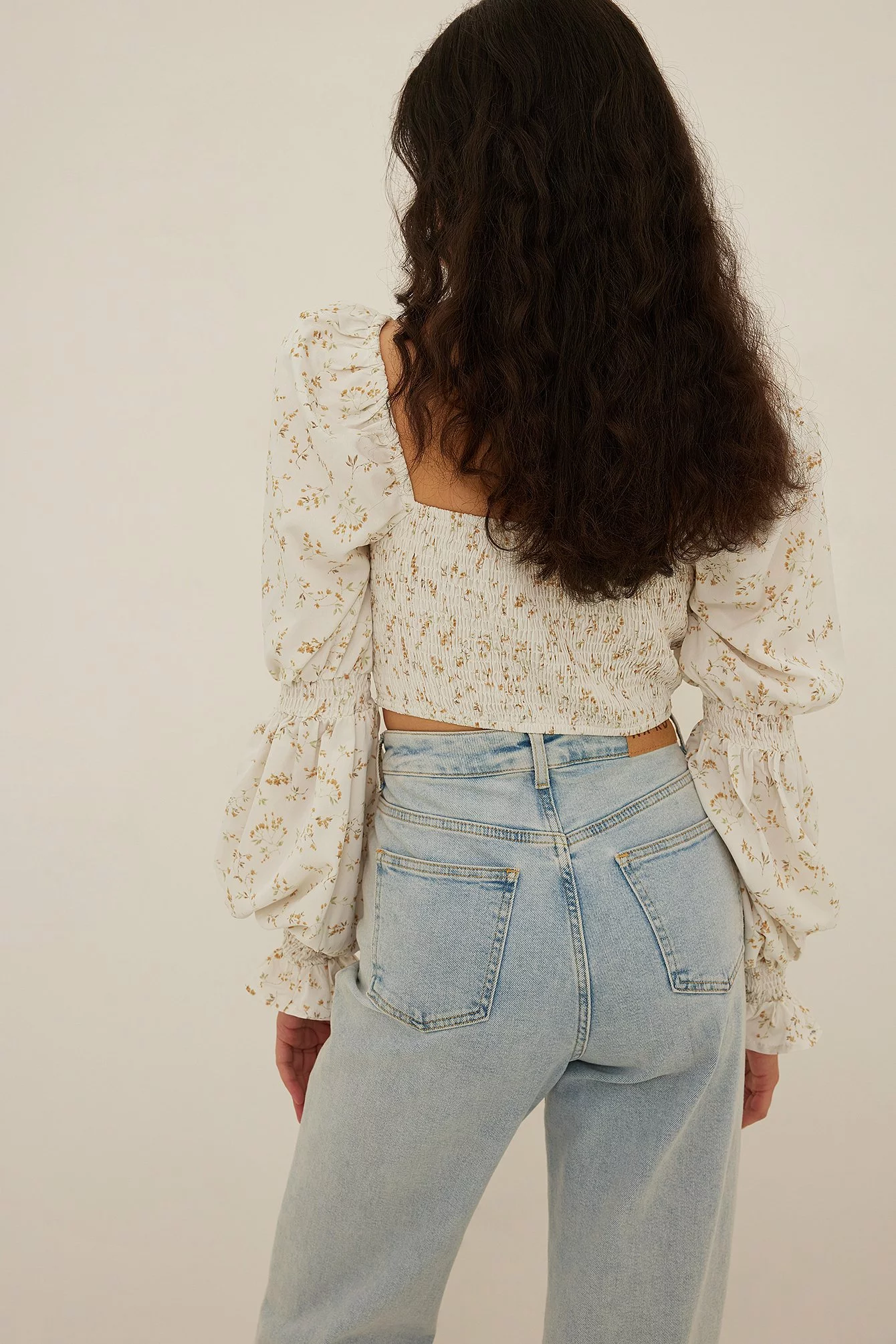 NA-KD Printed Tie Front Blouse - Image 6