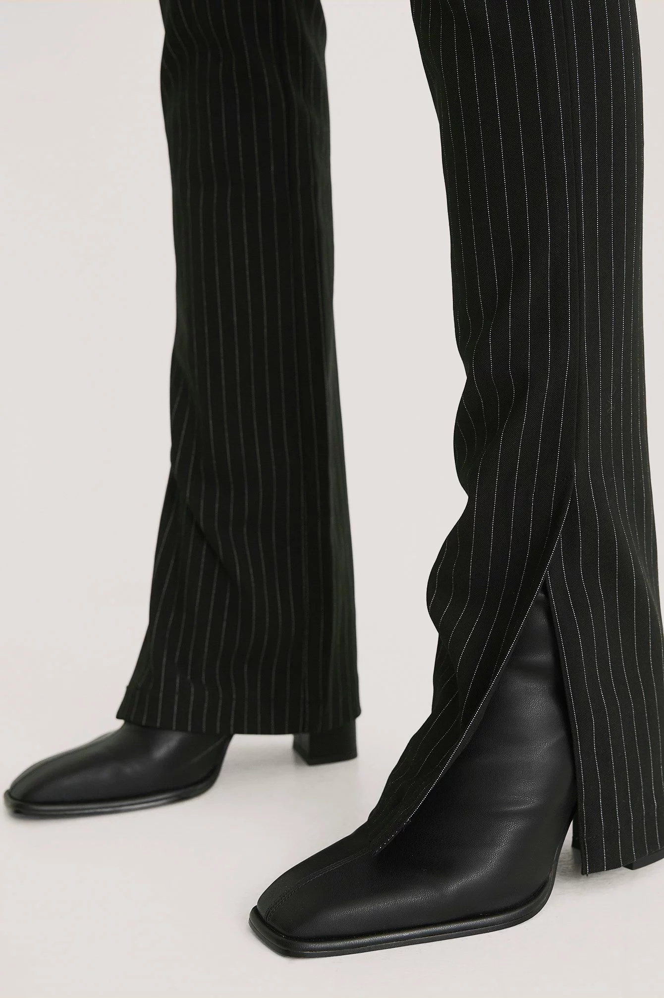 NA-KD Classic Pinstriped Stretch Slit Pants - Image 5