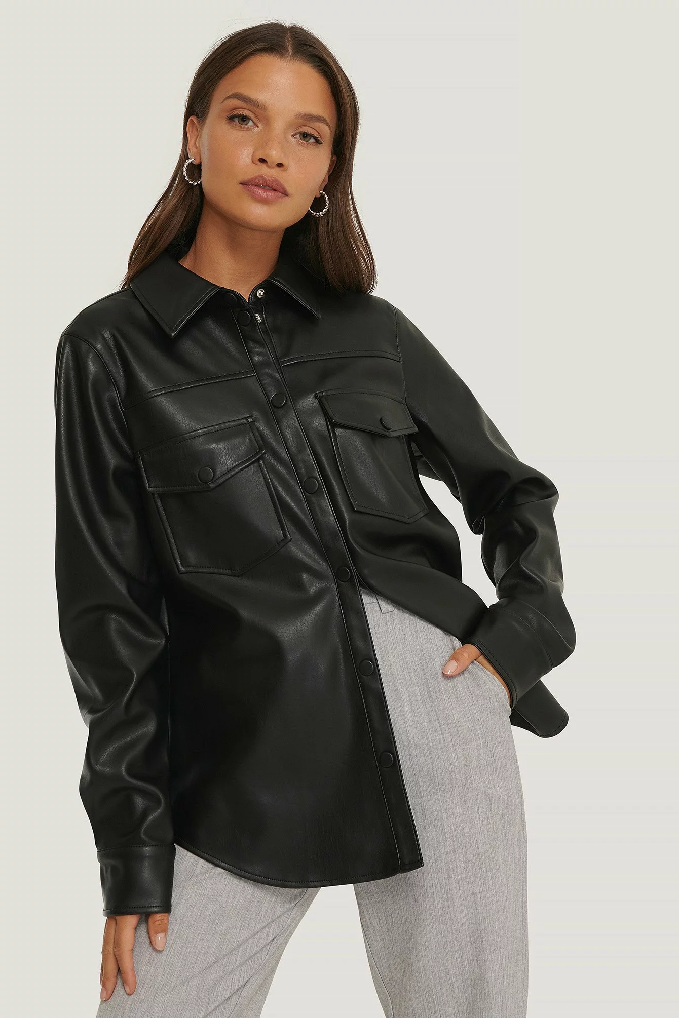 NA-KD Trend Pu Double Pocket Shirt - Image 5