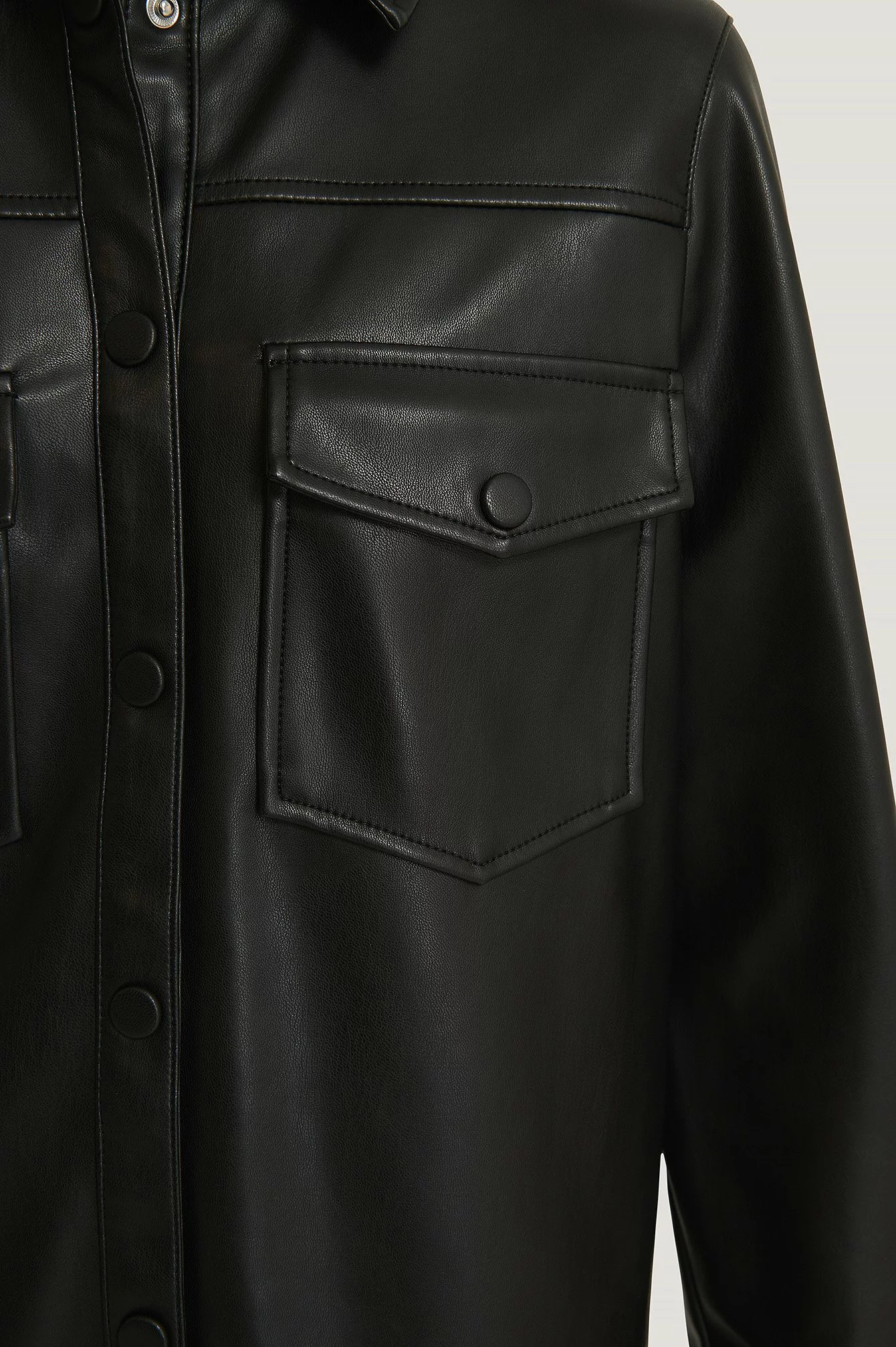 NA-KD Trend Pu Double Pocket Shirt - Image 9