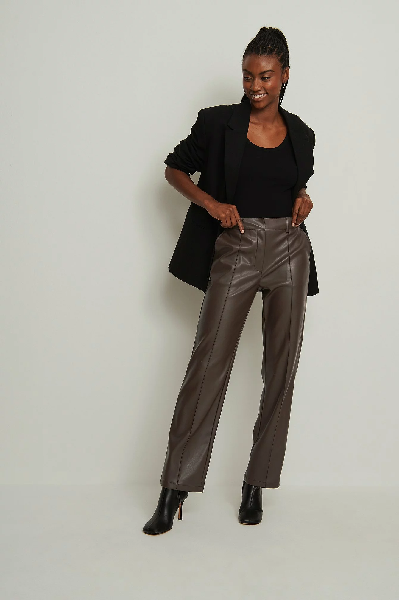 NA-KD Trend Pu Mid Rise Pants - Image 12
