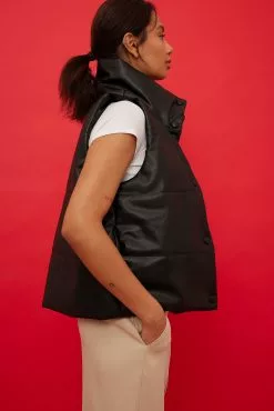 NA-KD Trend PU Padded Vest