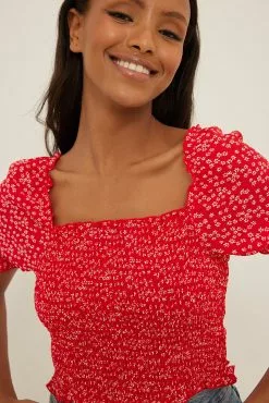 NA-KD Boho Cropped Puff Sleeve Smocked Top