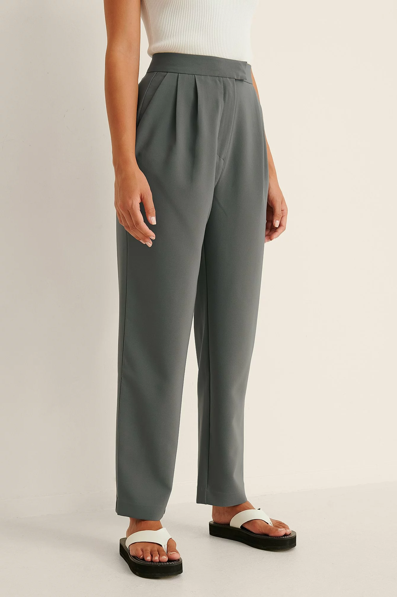 NA-KD Classic Darted Elastic Waist Pants - Image 3