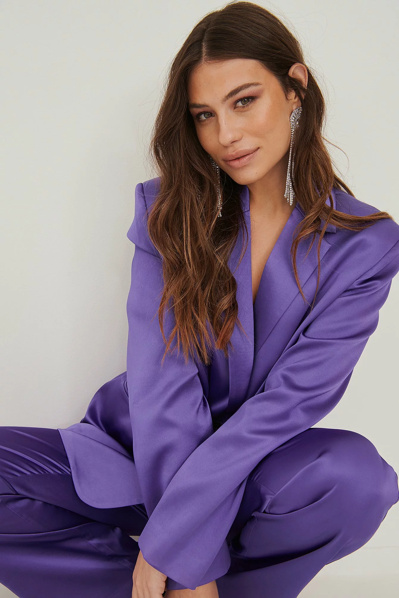 NA-KD Party Satin Suit Pants - Image 8