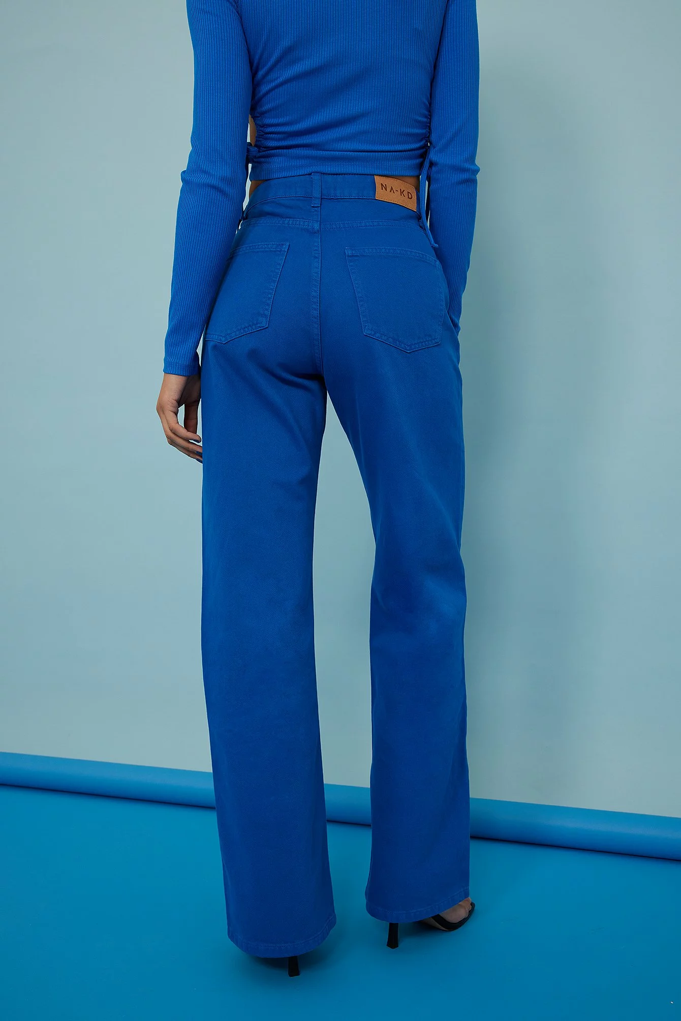 NA-KD Trend Relaxed Full Length Jeans - Image 22