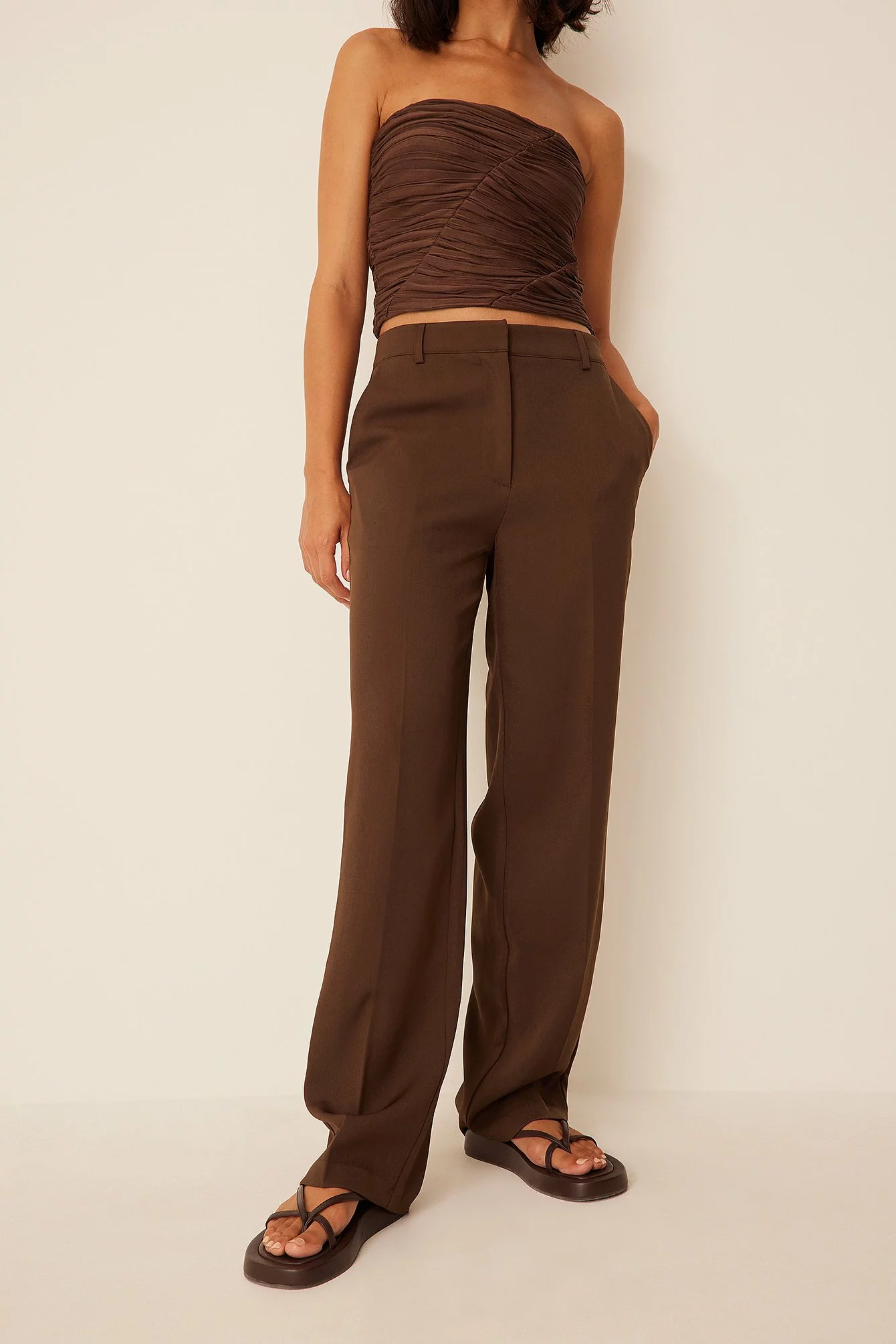 Klara Montes X NA-KD Relaxed Suit Trousers - Image 4