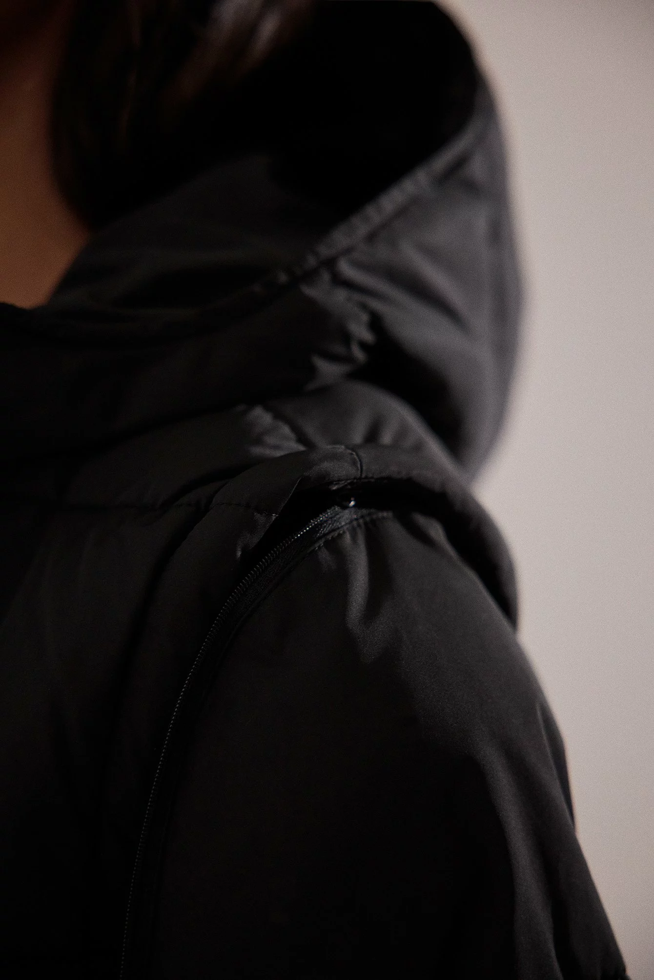 Anika Teller X NA-KD Removable Sleeves Long Padded Jacket - Image 5