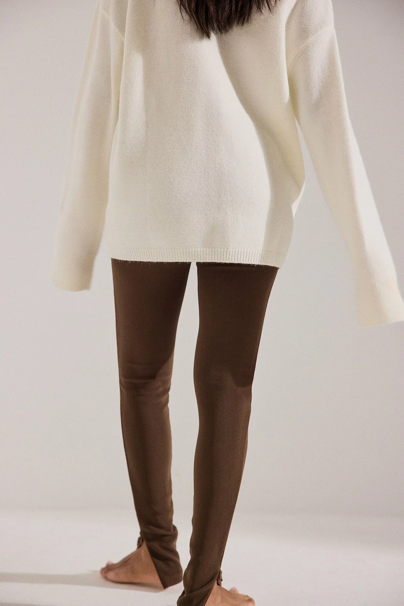 Anika Teller X NA-KD Ribbed Slit Zipper Leggings - Image 8