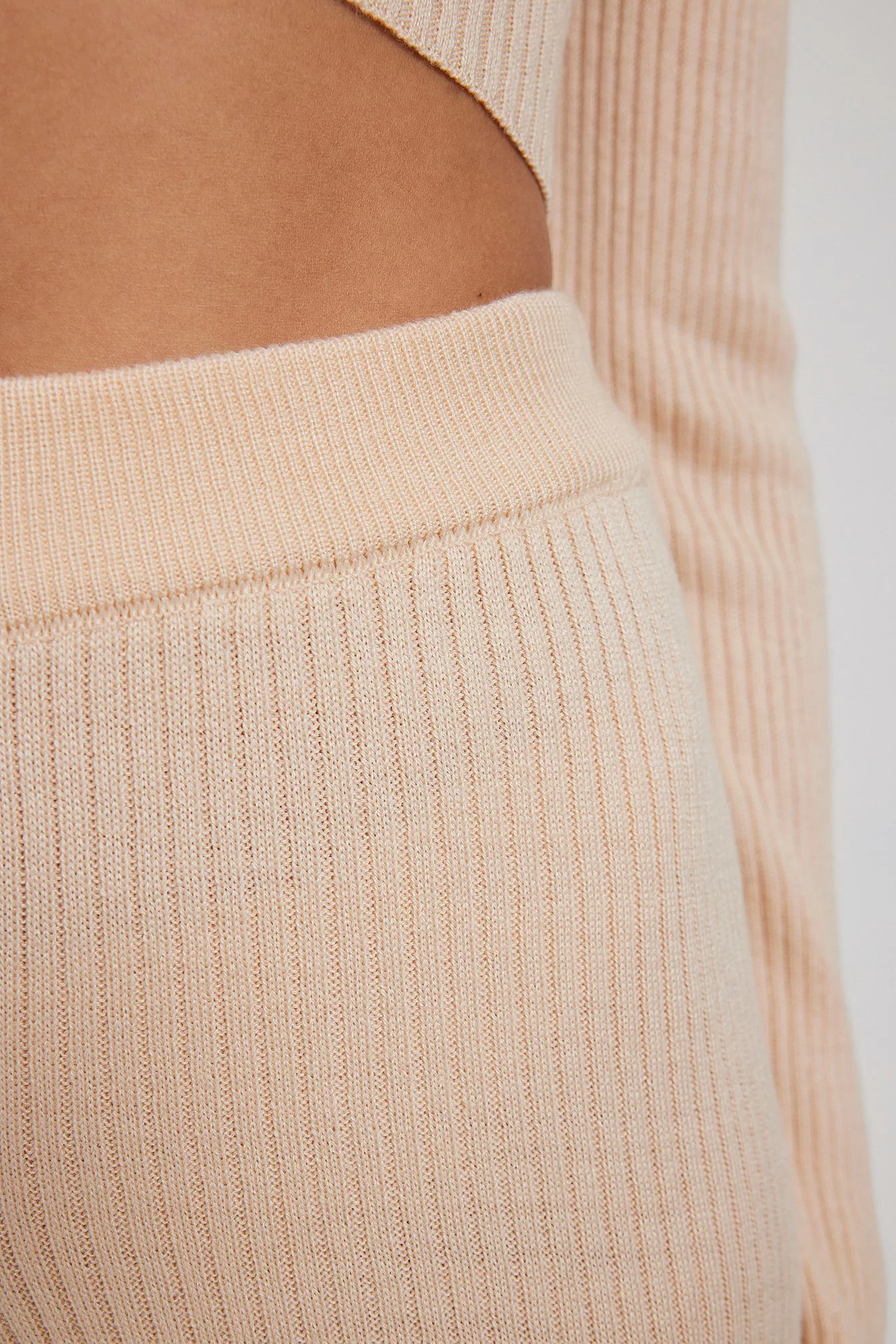 Angelica Blick X NA-KD Ribbed Waistband Trousers - Image 10