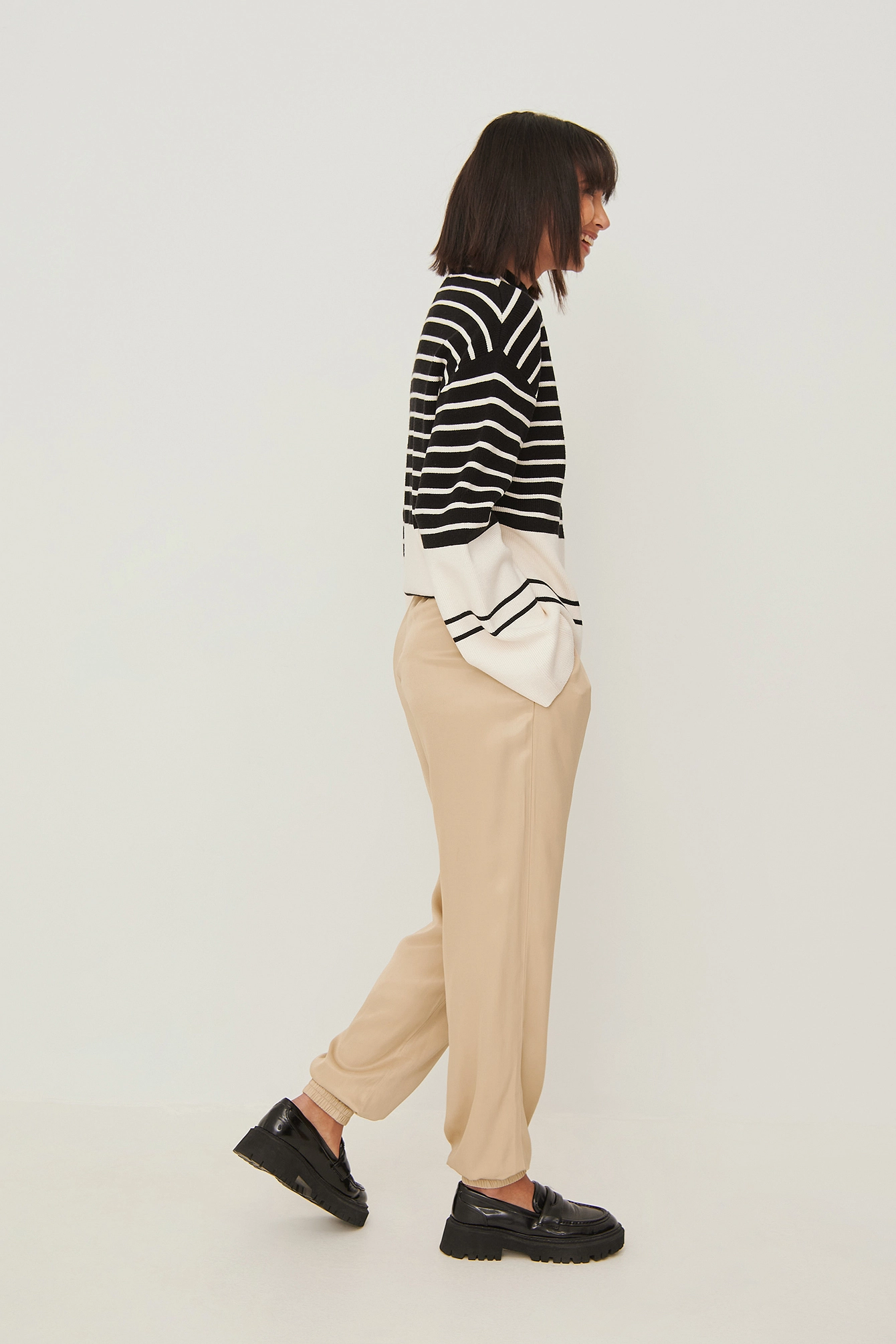 NA-KD Party Satin Sweatpants - Image 2