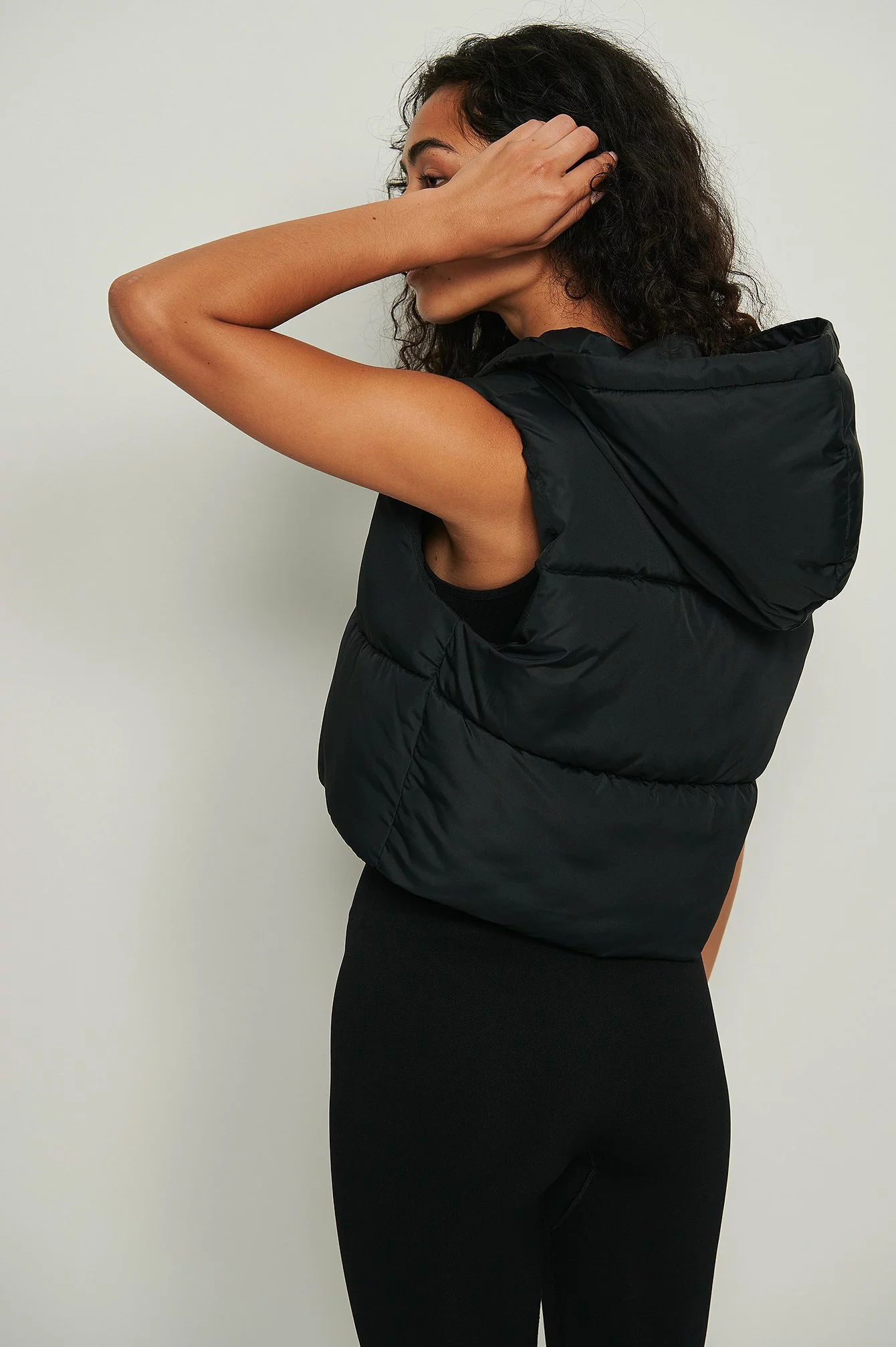 NA-KD Short Padded Vest - Image 2