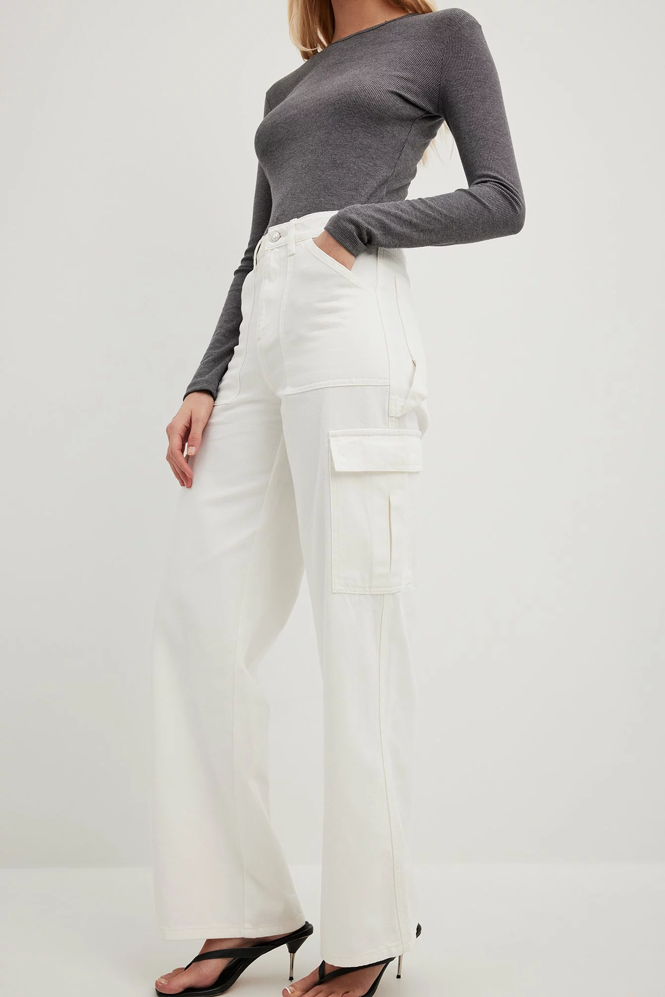 NA-KD Trend Side Pocket Straight Denim - Image 4