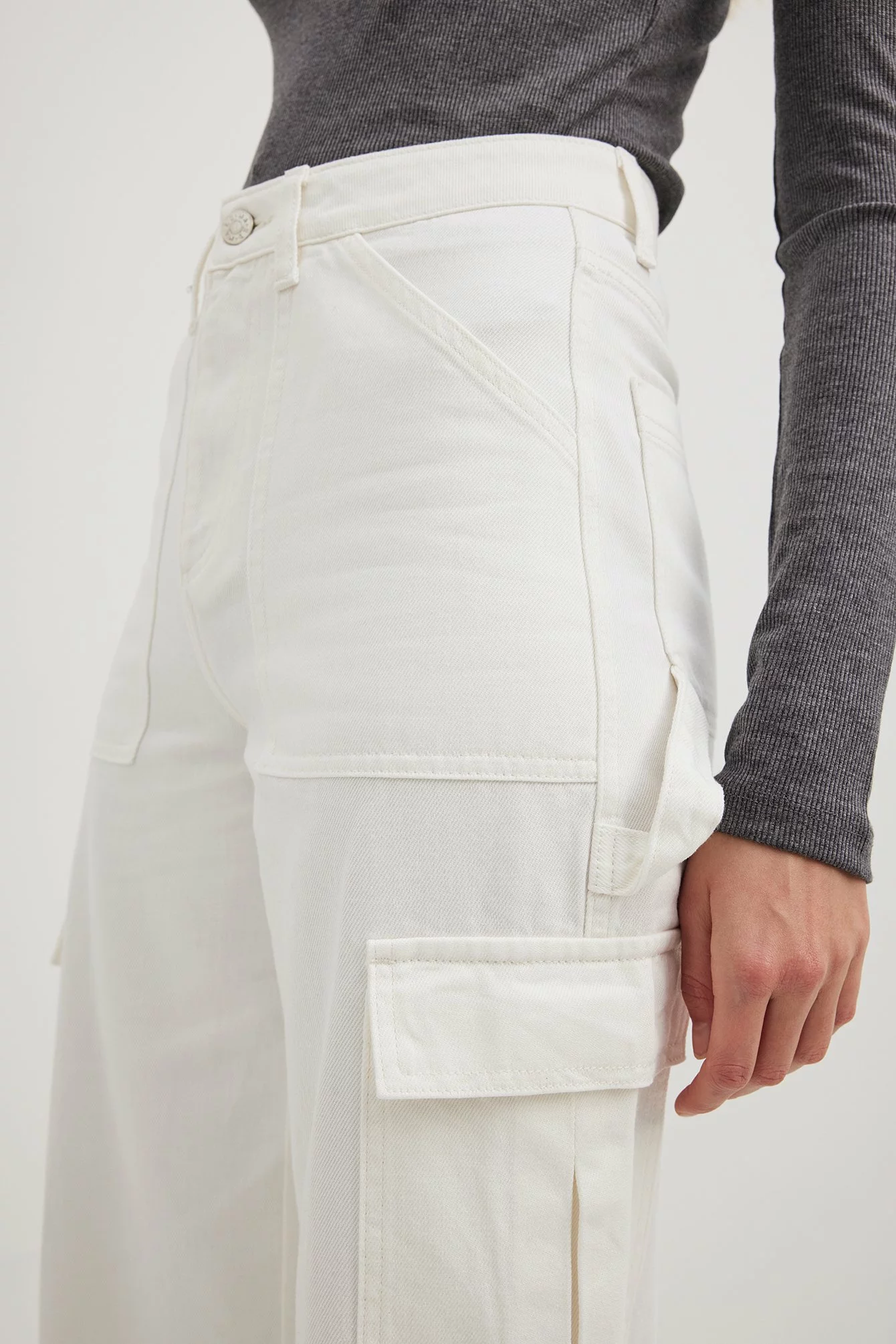 NA-KD Trend Side Pocket Straight Denim - Image 5