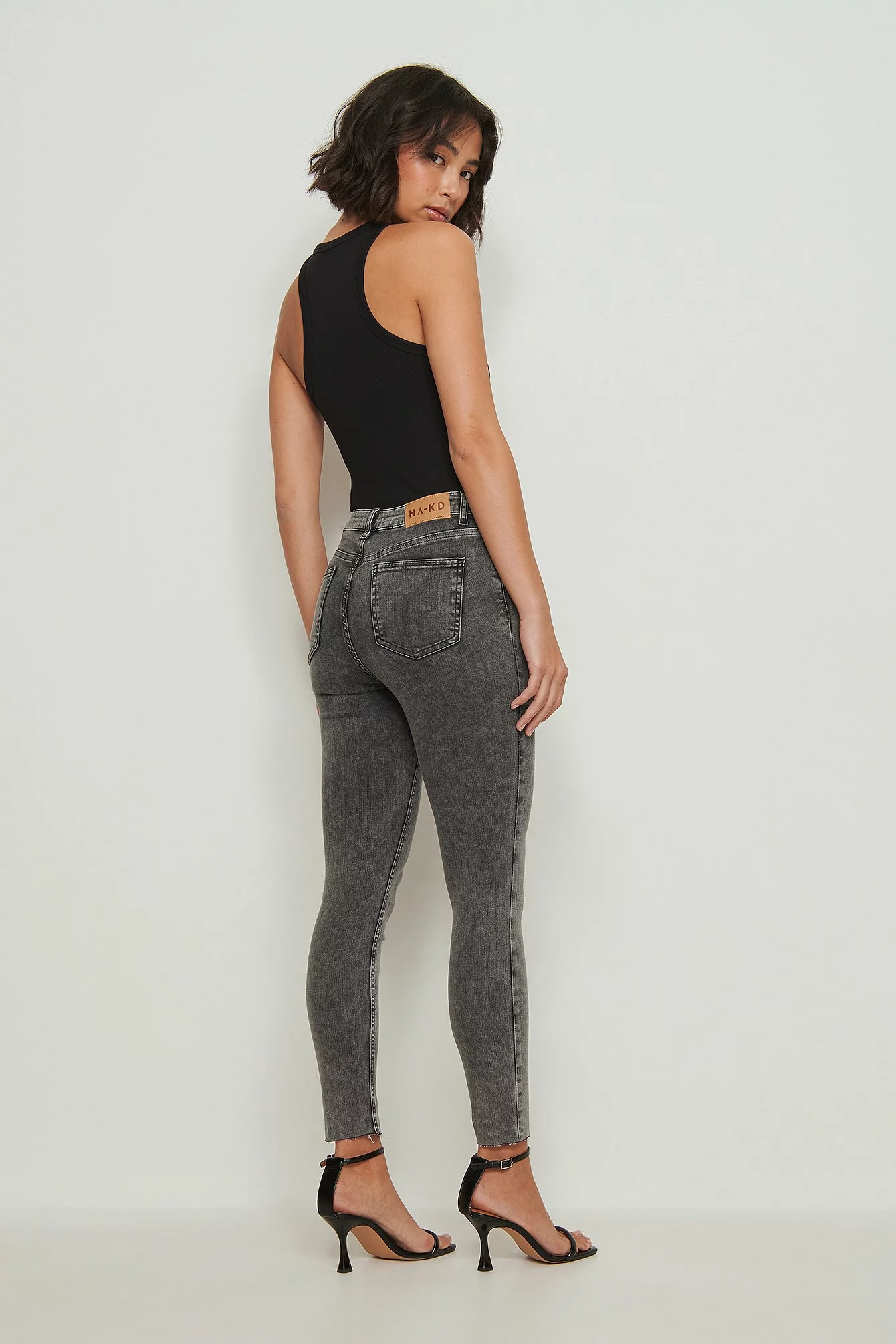 NA-KD Skinny High Waist Raw Hem Jeans - Image 24