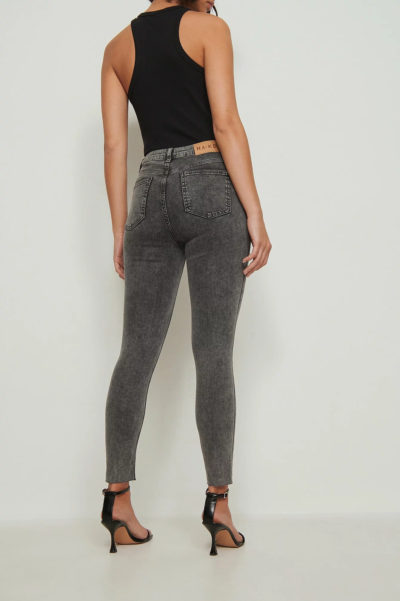 NA-KD Skinny High Waist Raw Hem Jeans - Image 26