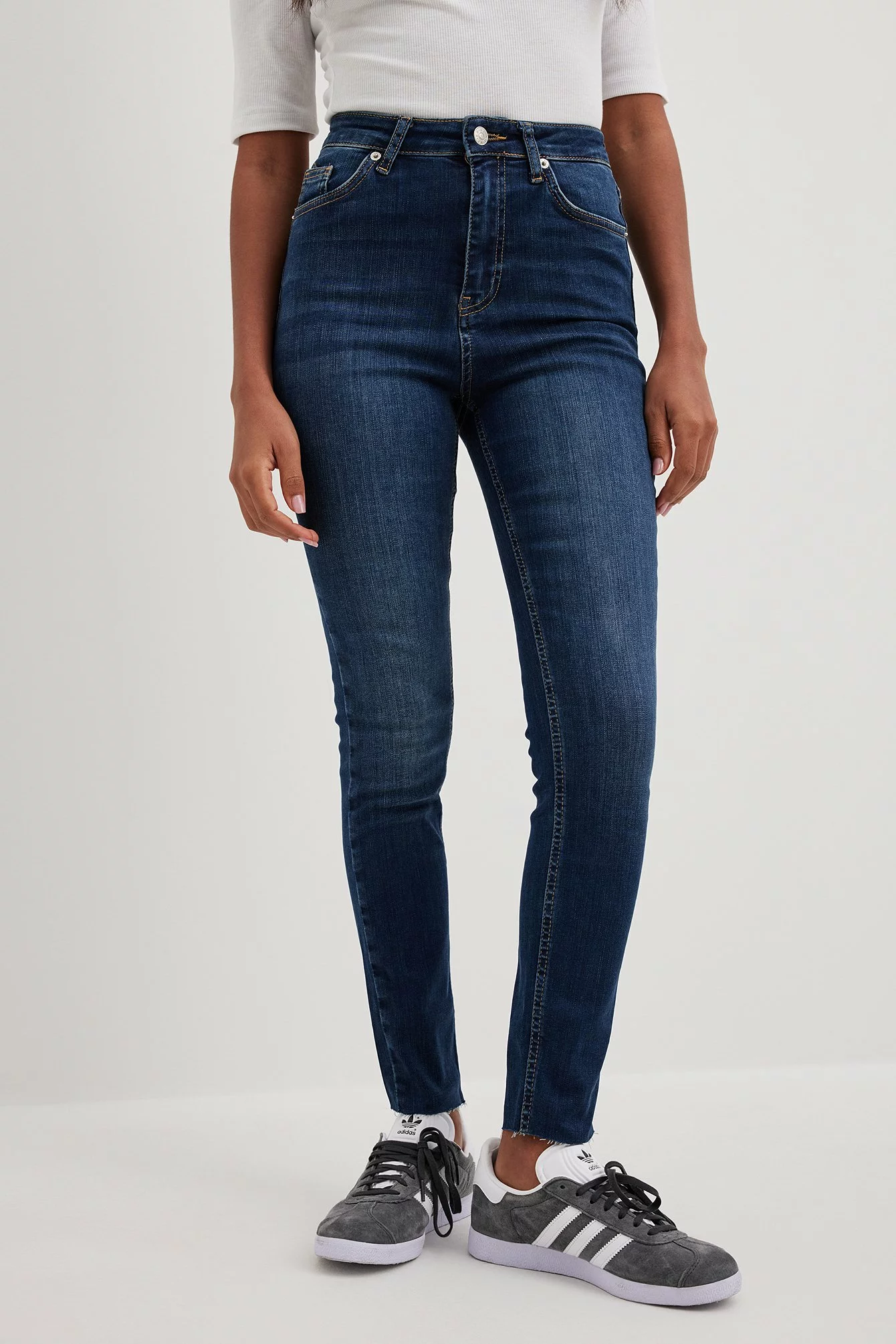 NA-KD Skinny High Waist Raw Hem Jeans - Image 14