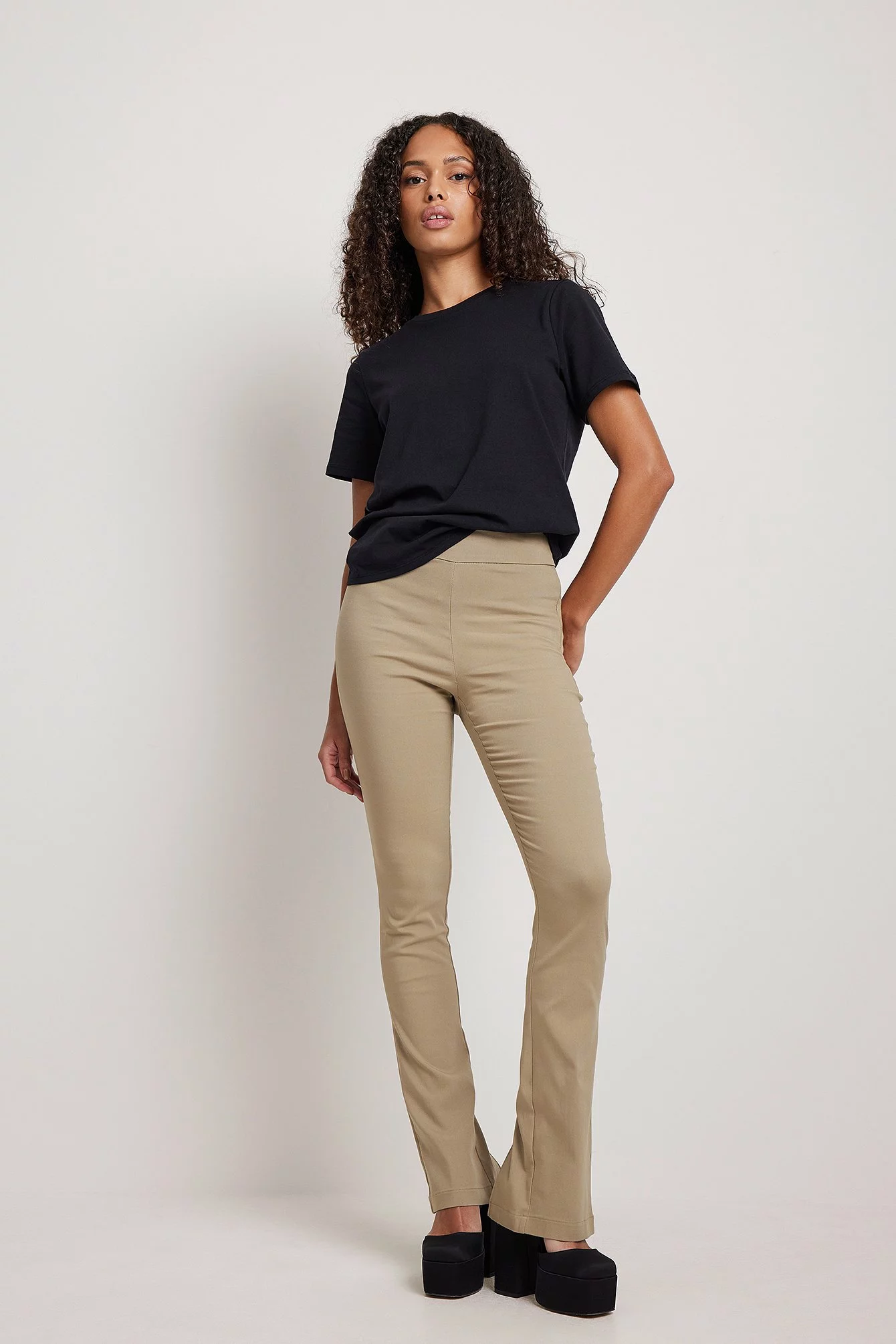 NA-KD Slim-fit Super Stretch Back Slit Pants - Image 5