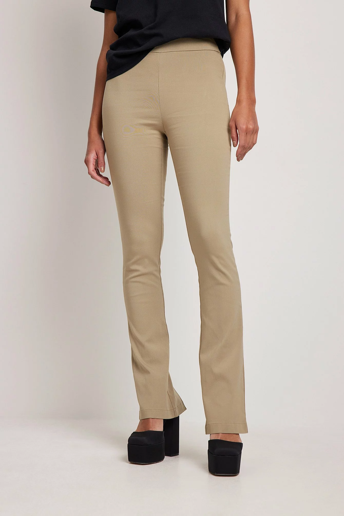 NA-KD Slim-fit Super Stretch Back Slit Pants - Image 7