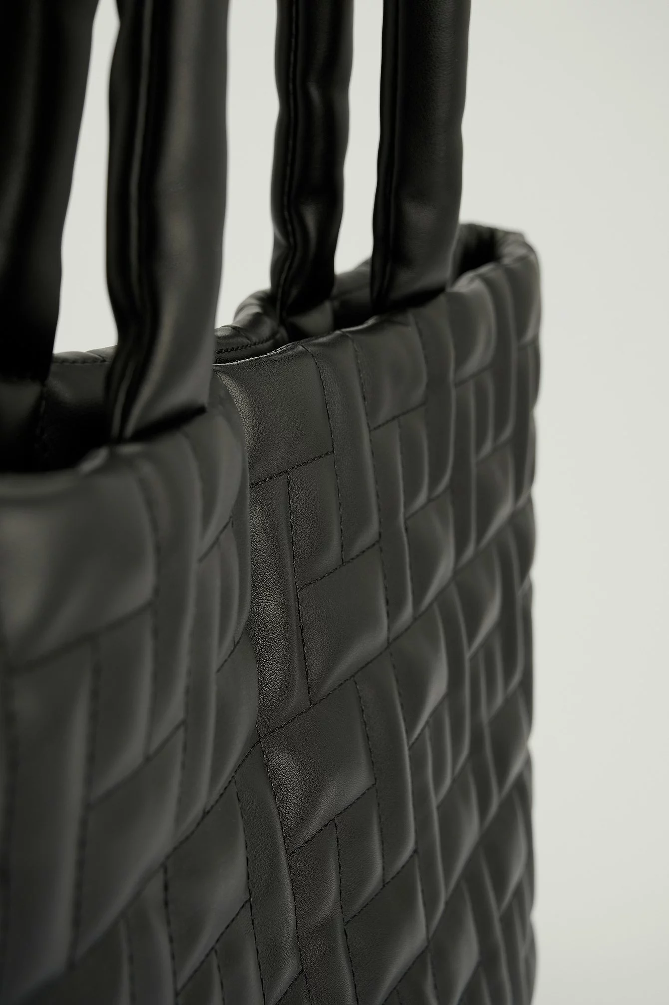 NA-KD Accessories Small Quilted Tote Bag - Image 3