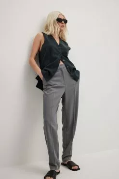 NA-KD Classic Straight High Waist Cropped Suit Pants