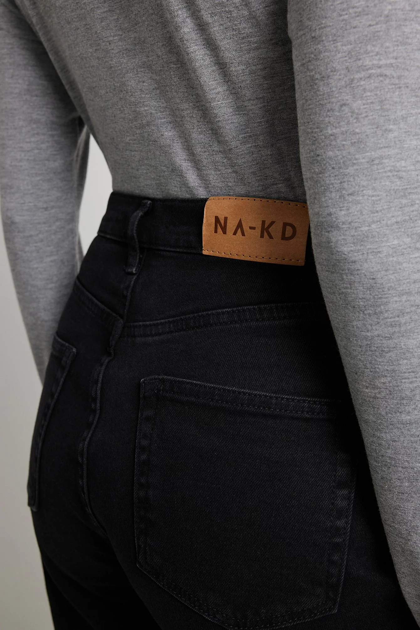 NA-KD Straight High Waist Jeans - Image 14