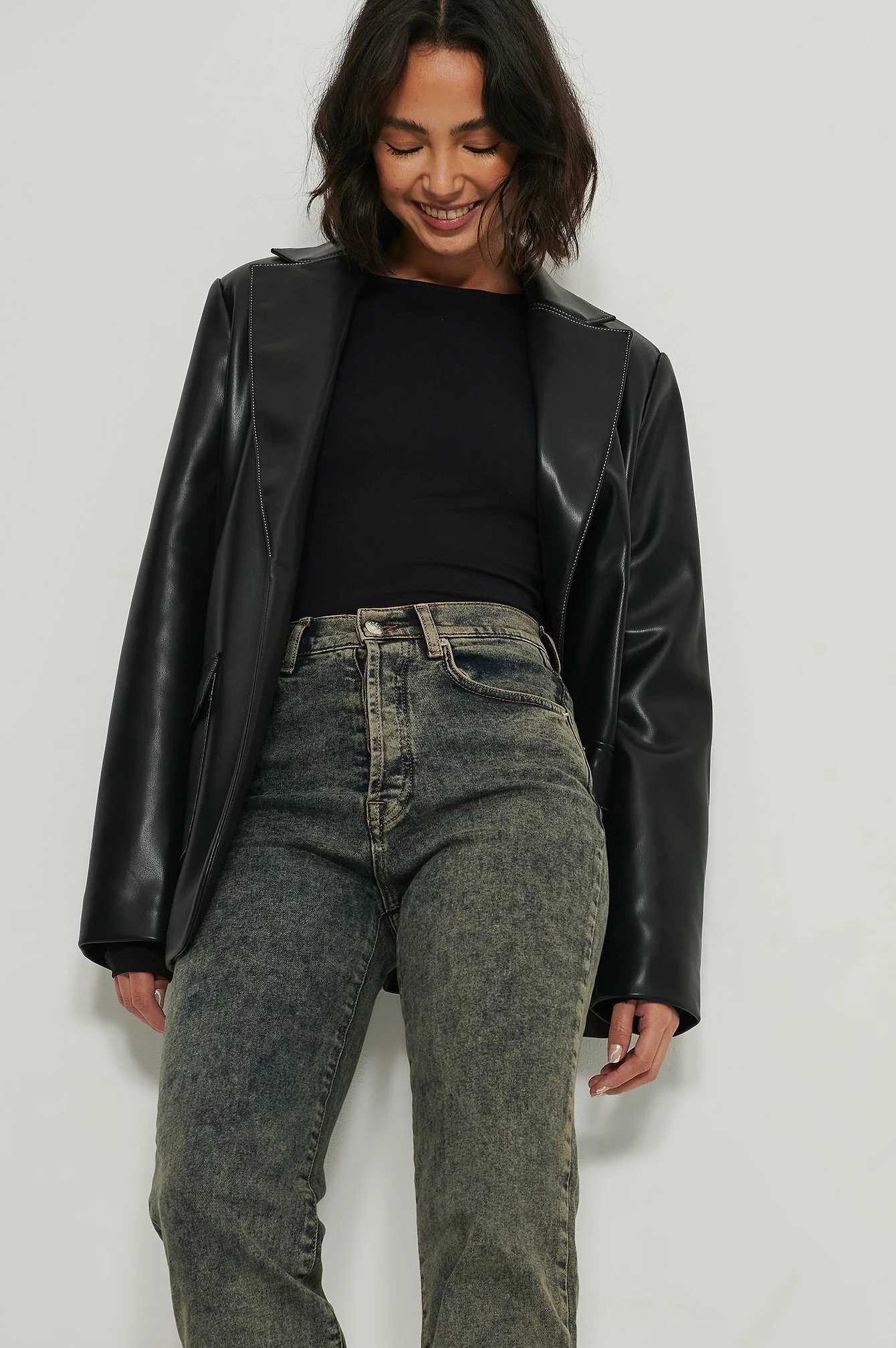 NA-KD Straight High Waist Jeans - Image 29