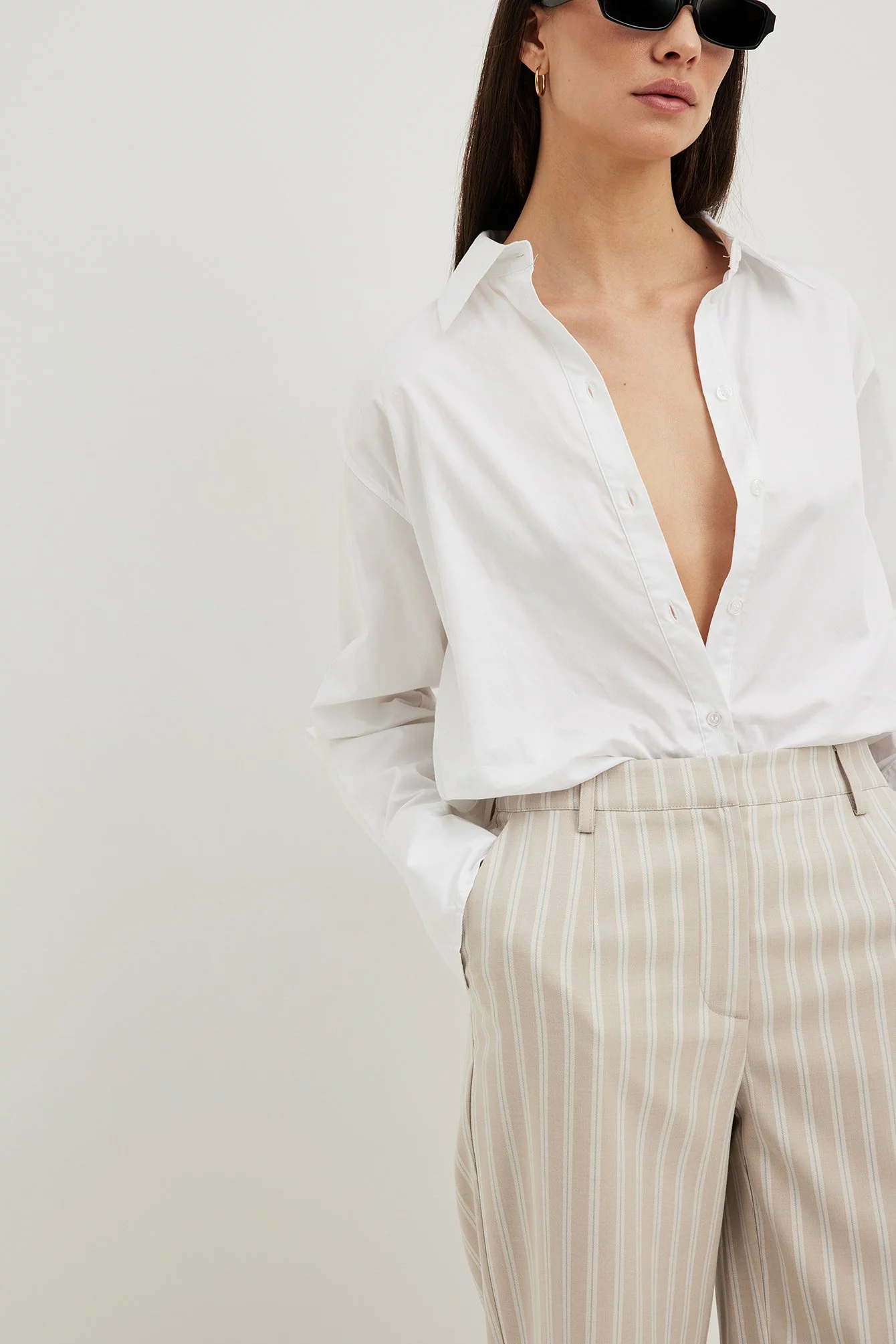 NA-KD Trend Striped Mid Waist Trousers - Image 6