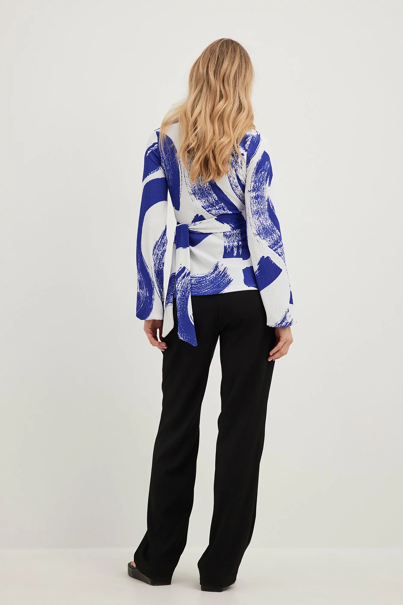 NA-KD Structure Wrap Top - Image 10