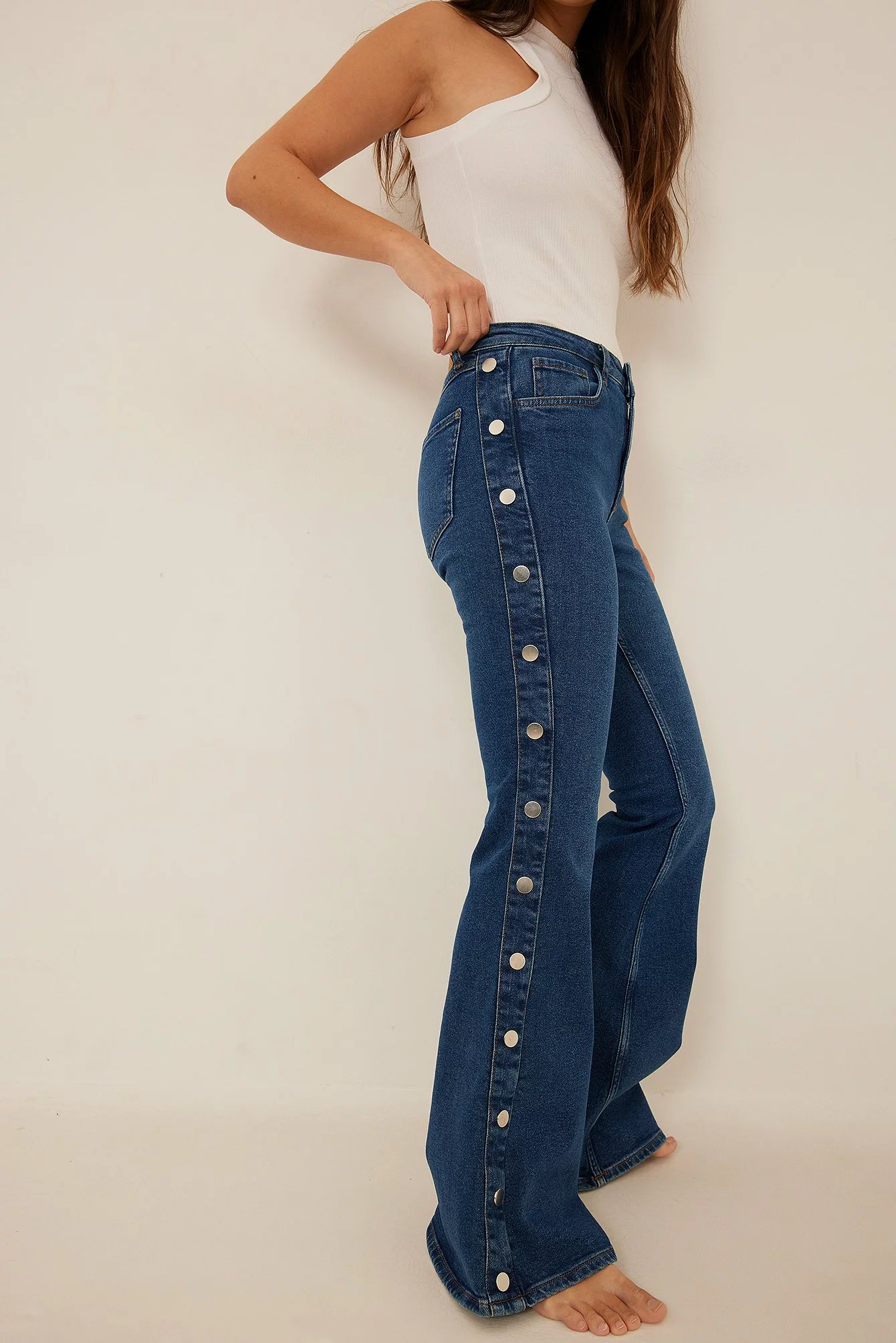 NA-KD Trend Stud Seam Flared Denim - Image 3