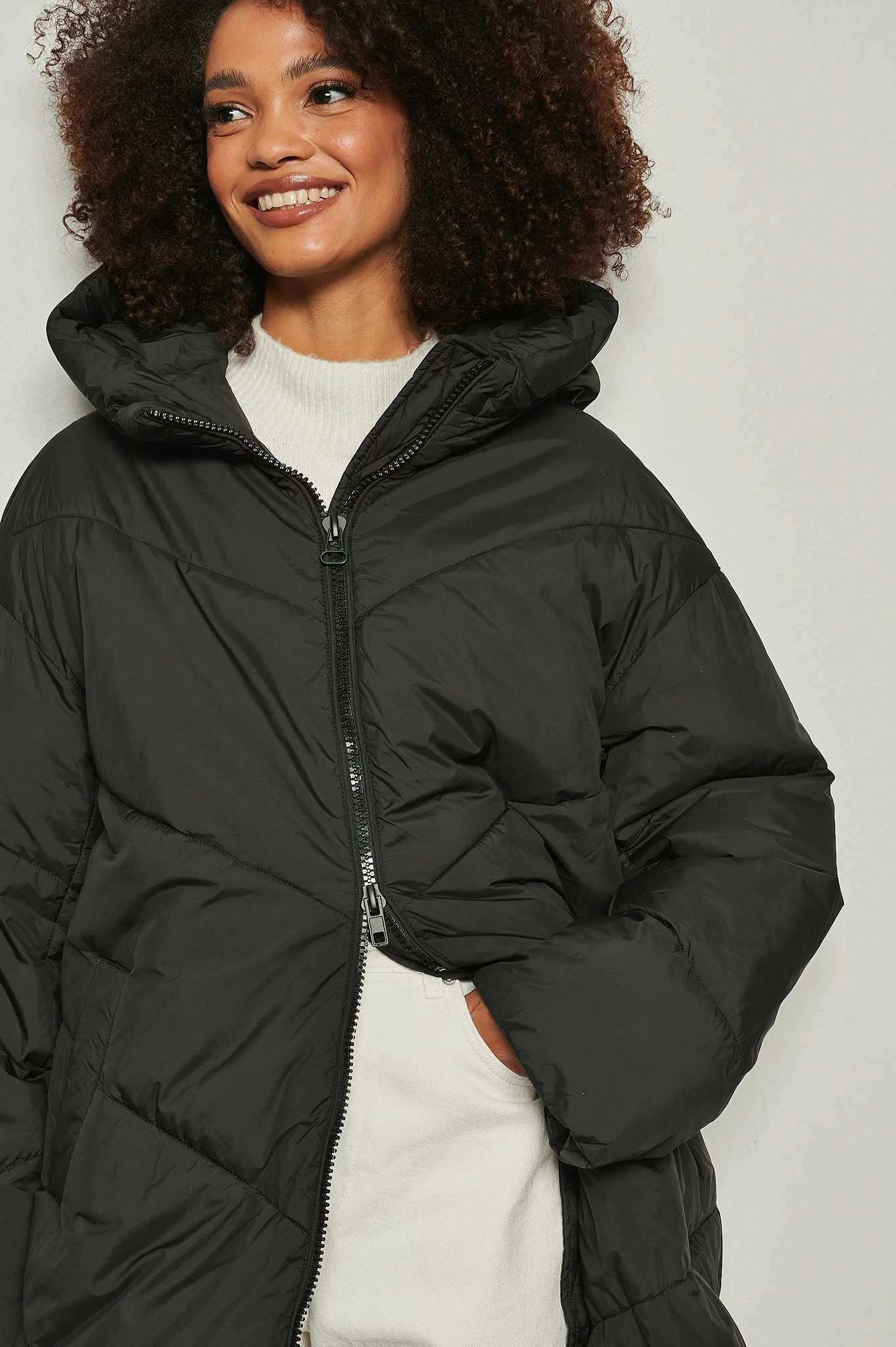NA-KD V Shape Long Padded Jacket - Image 4