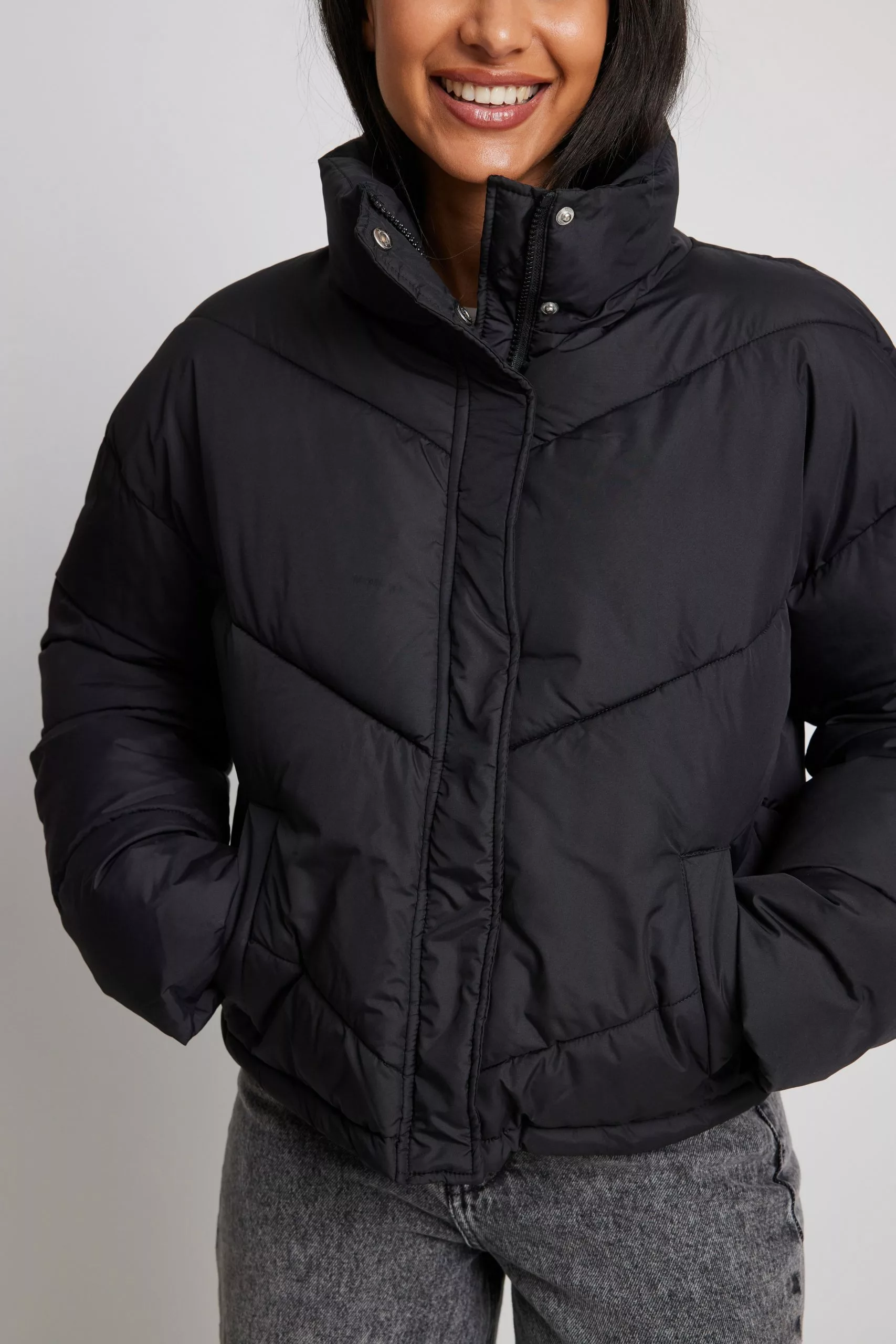 NA-KD V Detail Padded Jacket - Image 3