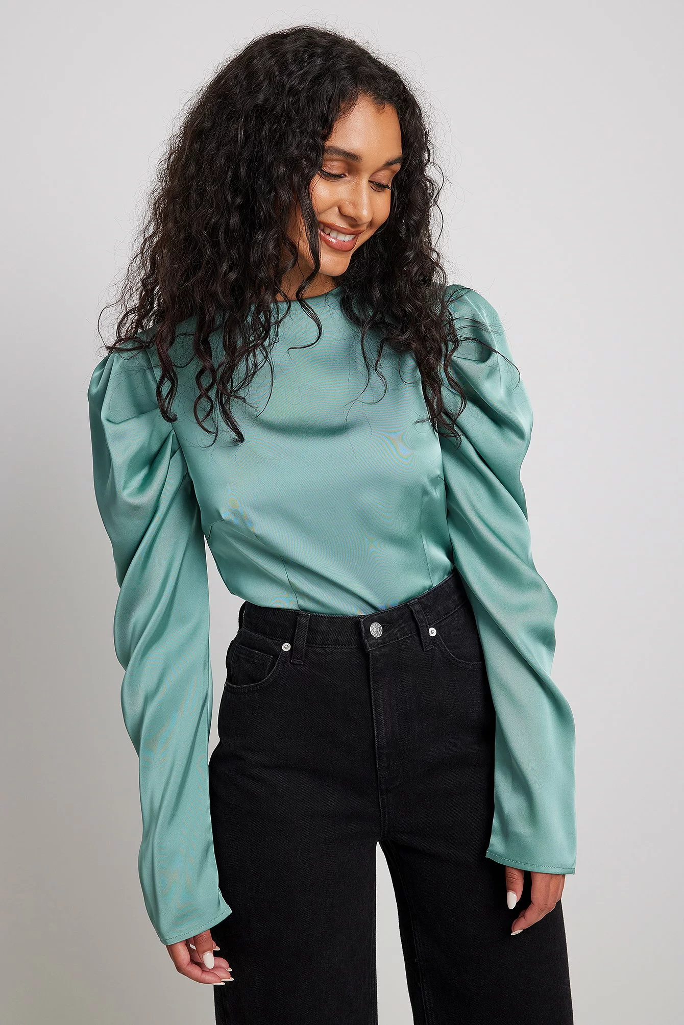 NA-KD Party Long Sleeve High Neck Satin Blouse - Image 6
