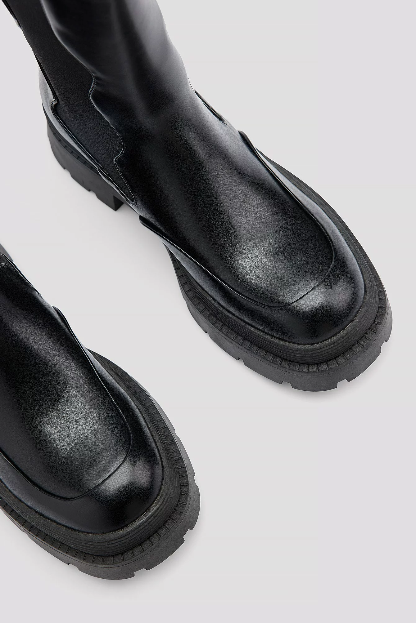 NA-KD Shoes Wavy Elastic Boots - Image 4