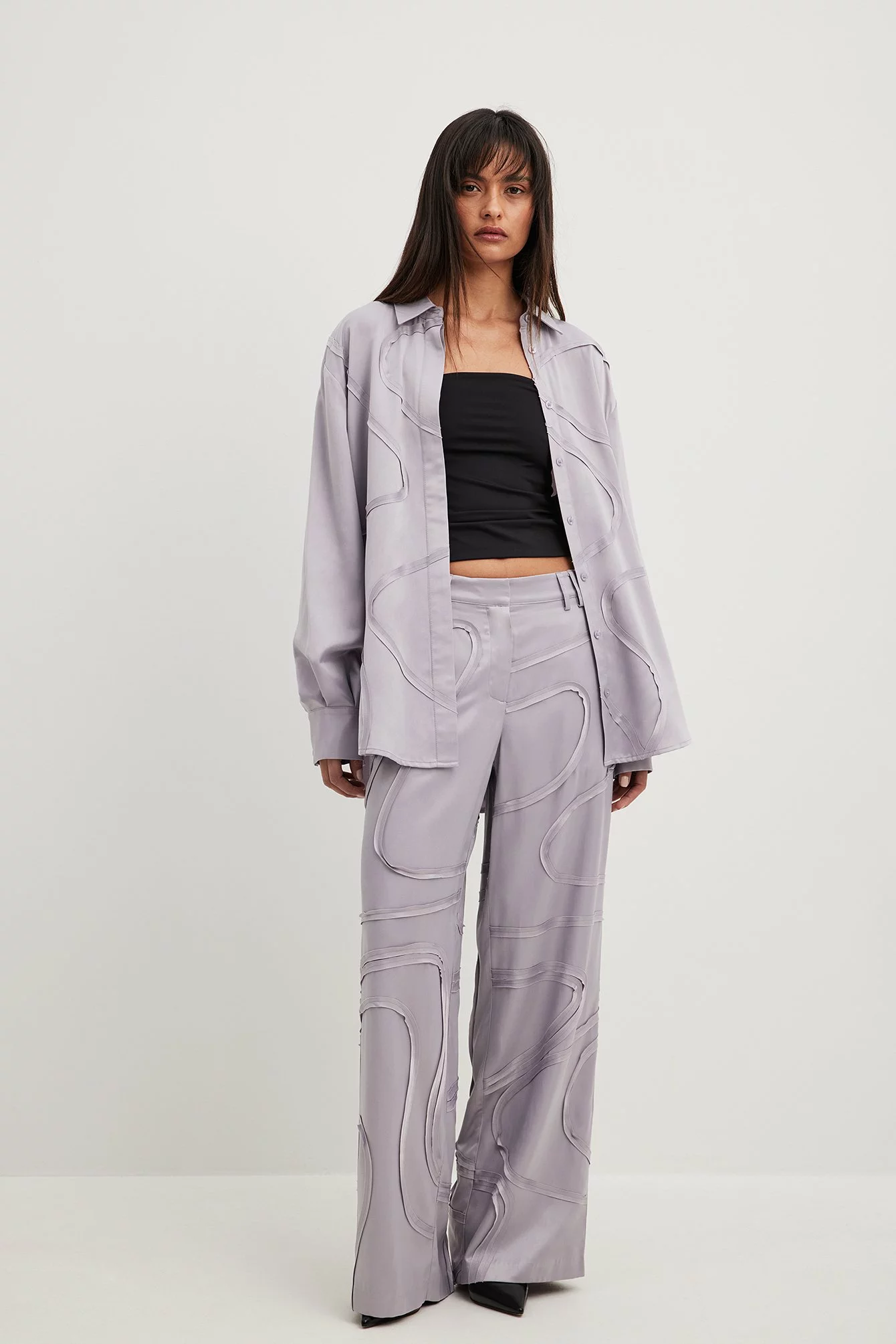 NA-KD ART Wavy Seam Pants - Image 2