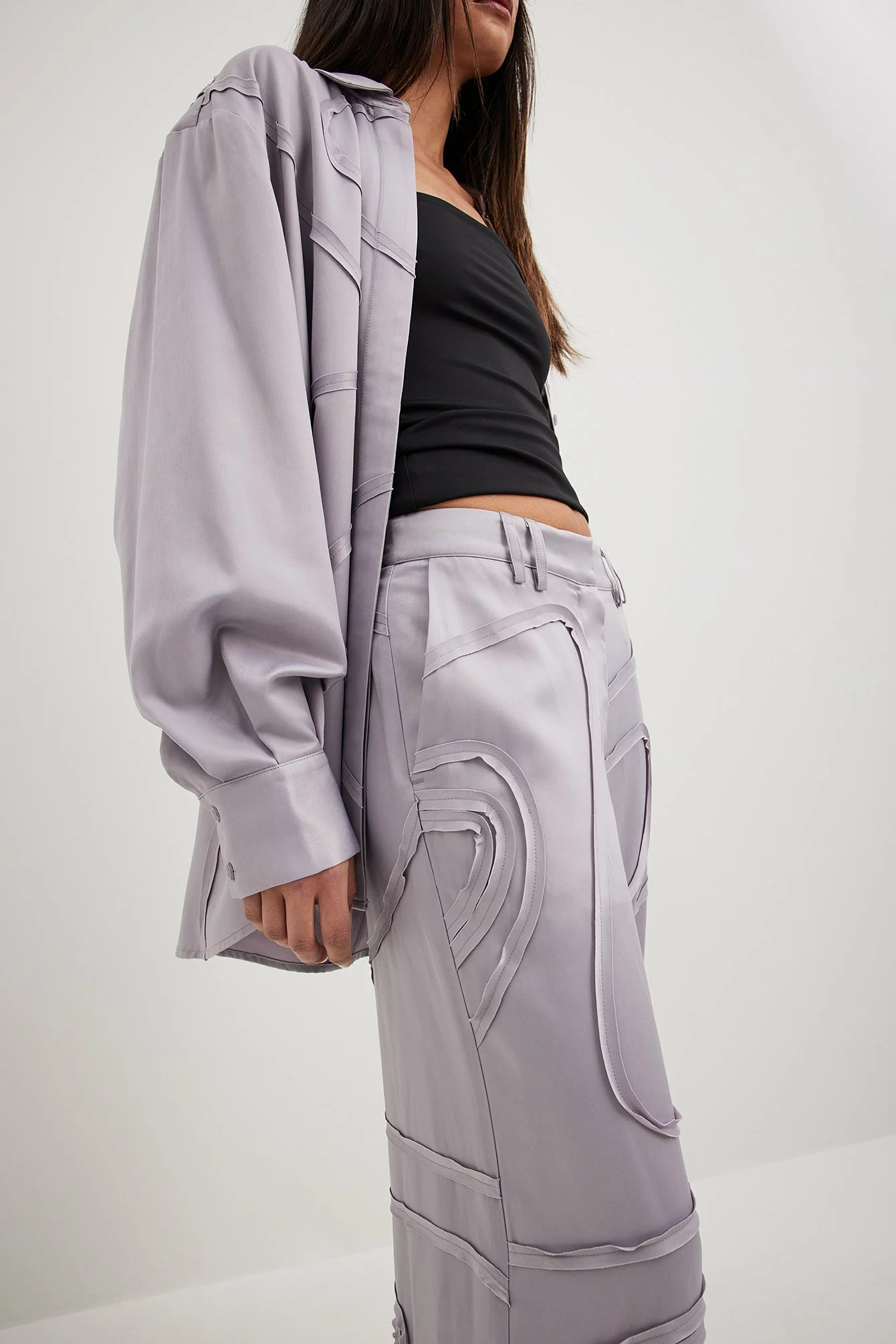 NA-KD ART Wavy Seam Pants - Image 4