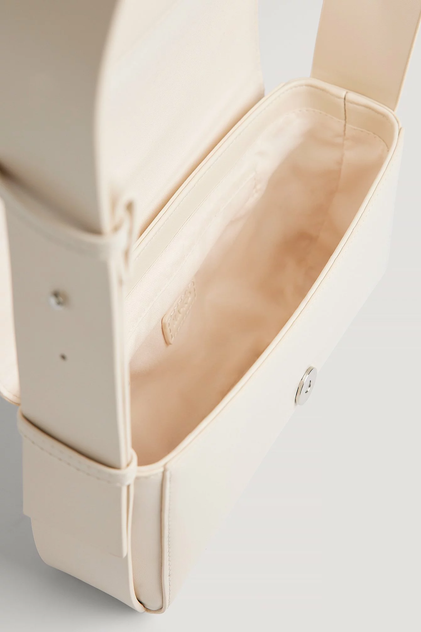 NA-KD Accessories Wide Press Button Crossbody Bag - Image 9