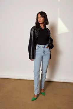 NA-KD Trend Yoke Detail Jeans