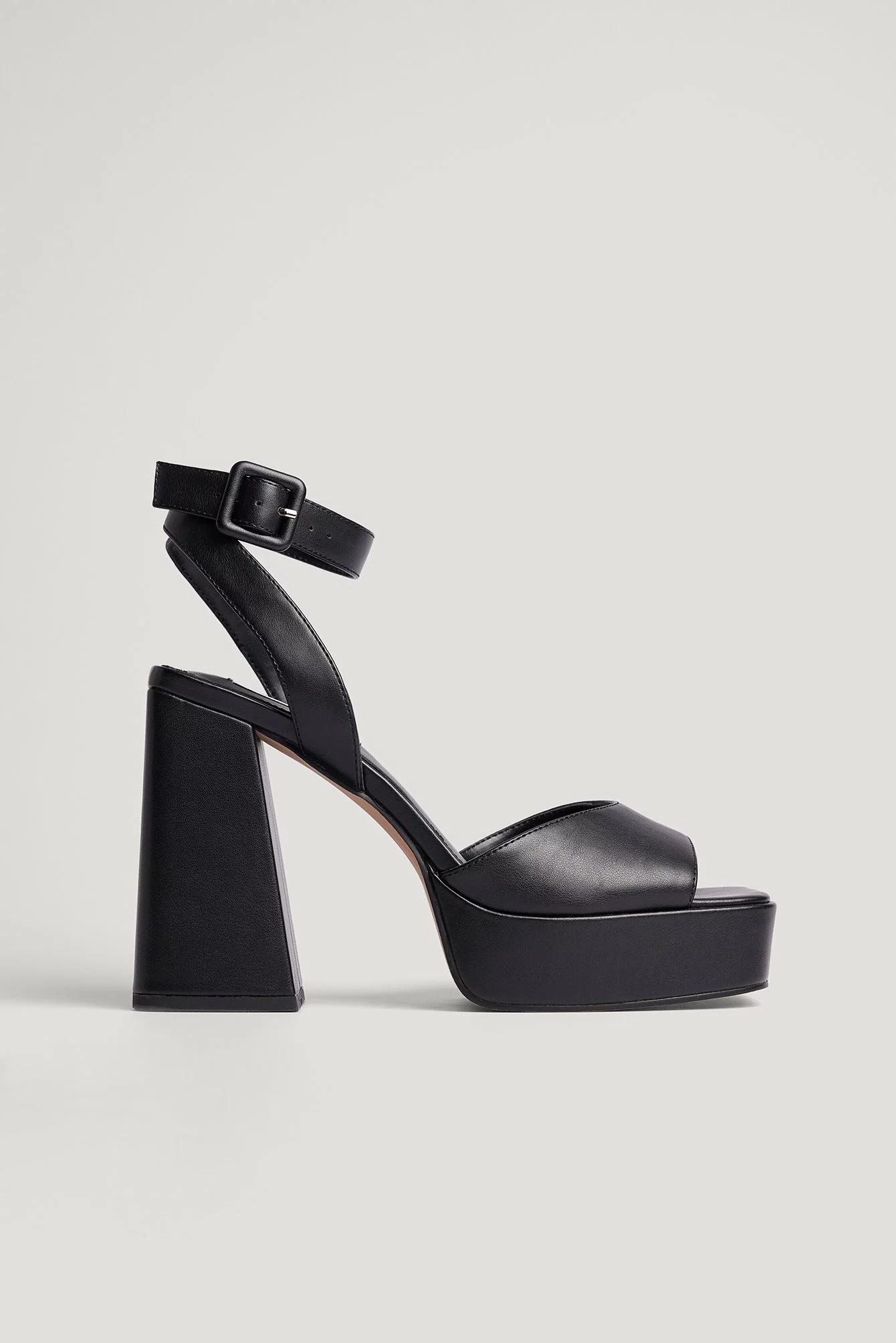 NA-KD Shoes Chunky Buckle Plateau Heels