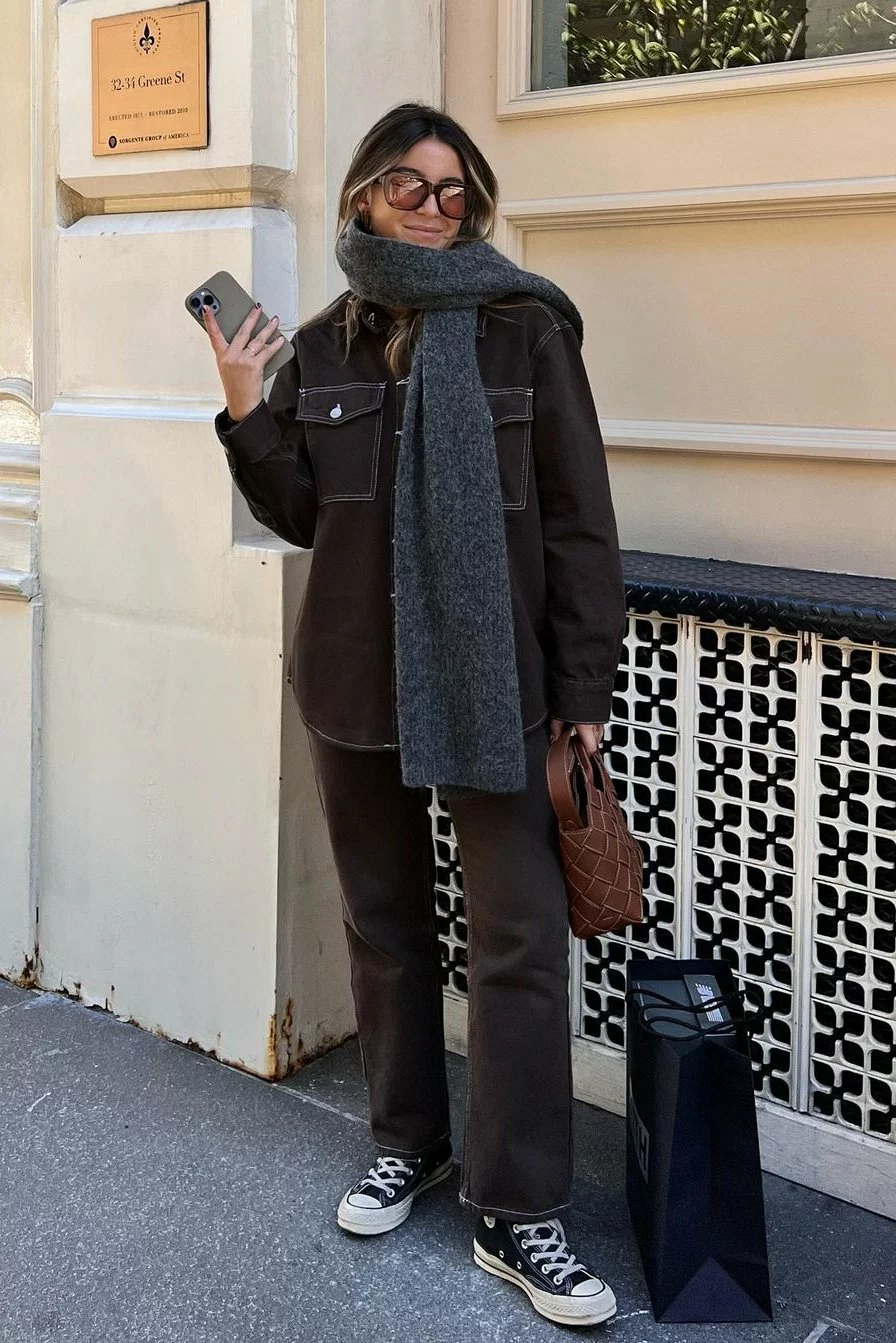 NA-KD Trend Contrast Seam Straight Jeans - Image 10