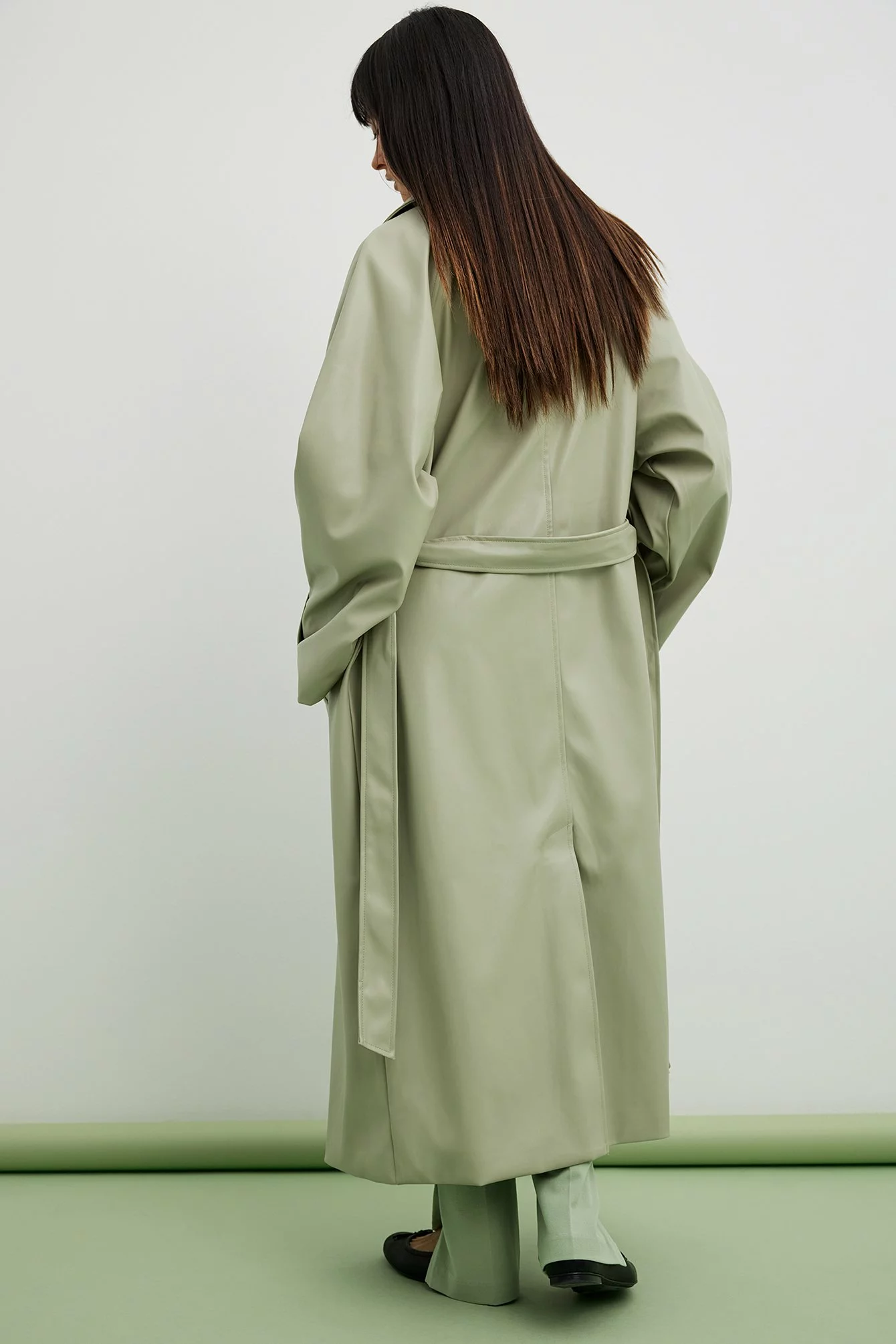 NA-KD Trend Oversized PU Trench Coat - Image 14