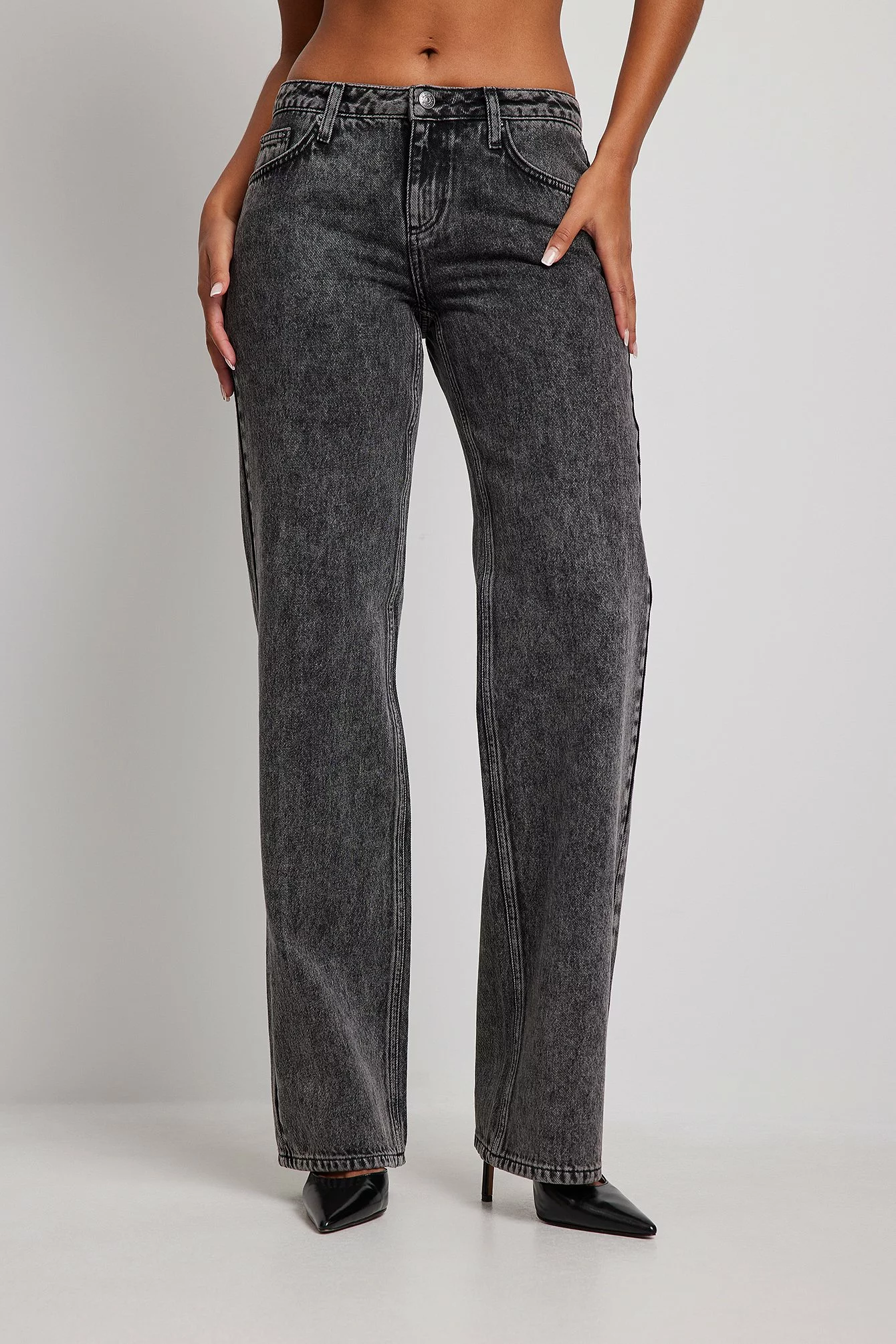 NA-KD Trend Low Waist Slouchy Denim - Image 5