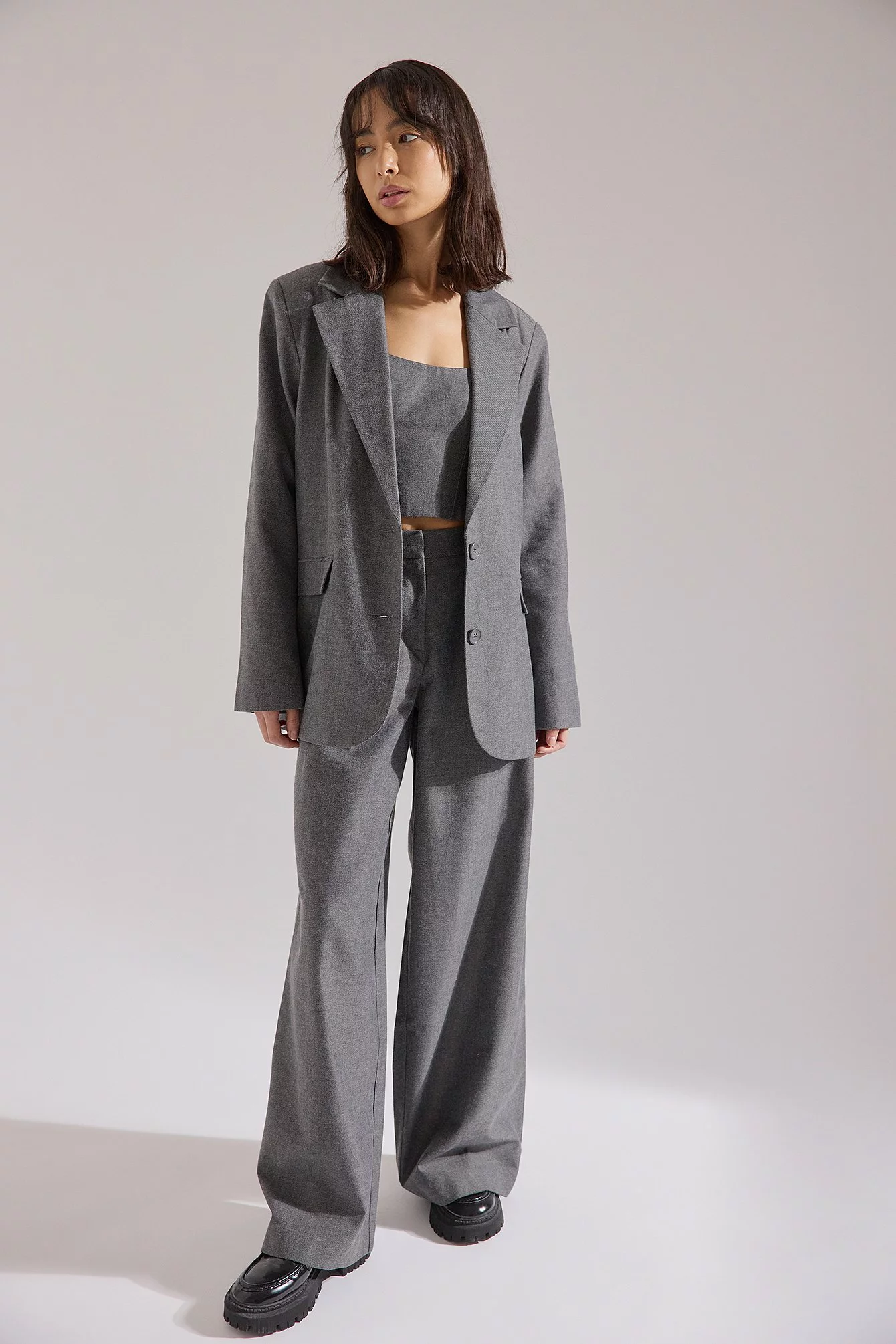 Stephsa X NA-KD Pleat Detail Suit Trousers - Image 10