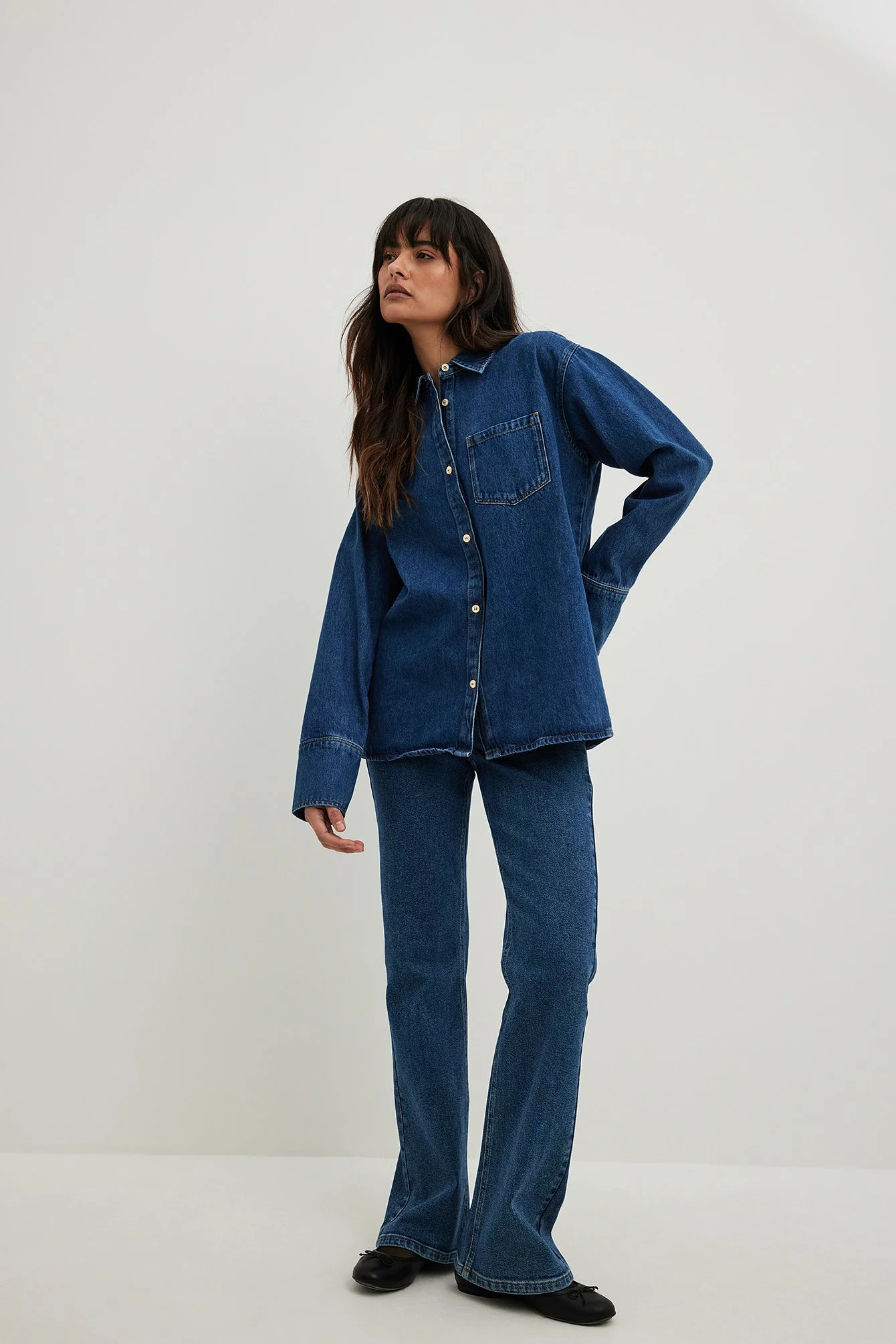 Sanna Jörnvik X NA-KD Pocket Detail Denim Shirt - Image 4