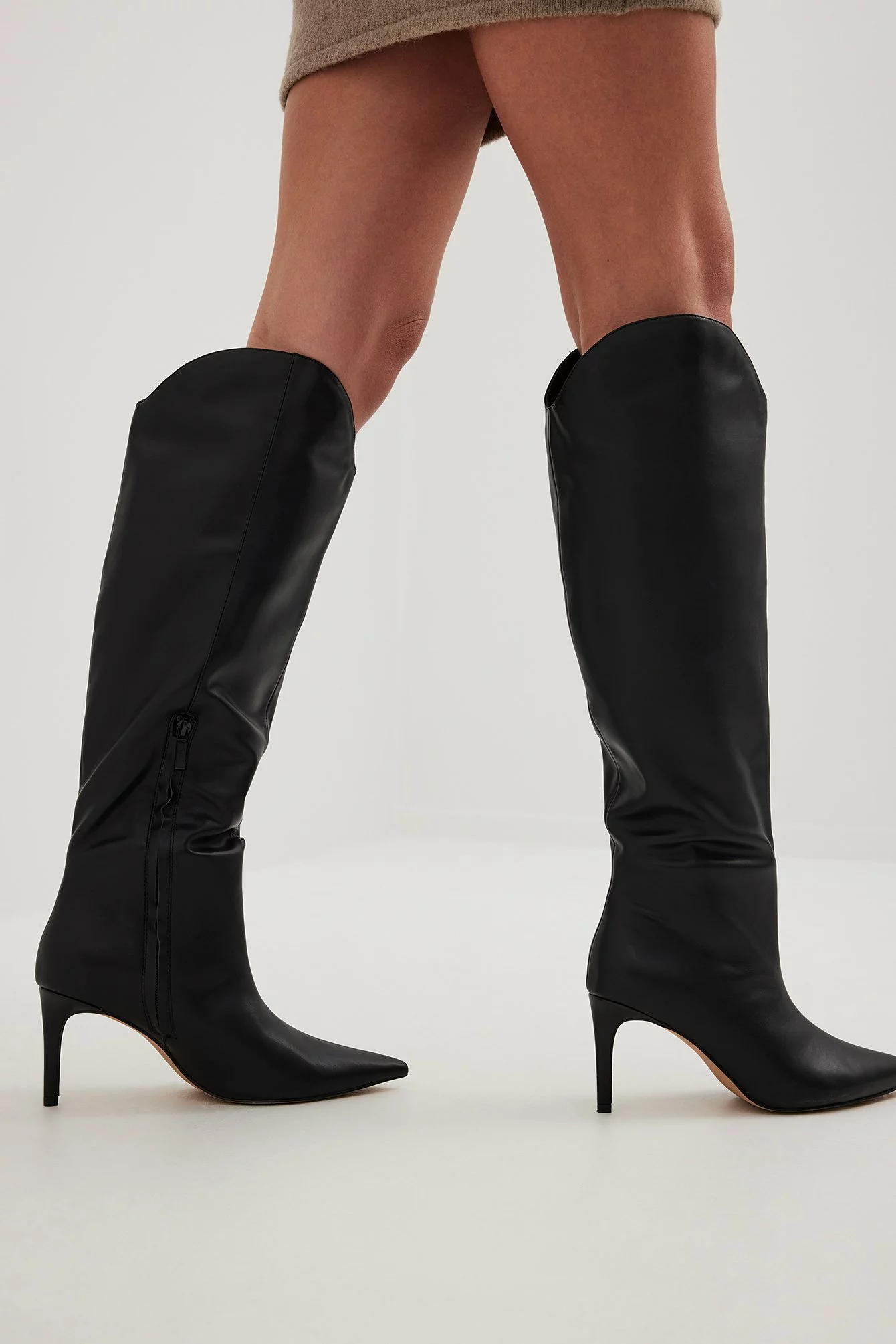 Lojsan Wallin X NA-KD Pointy Stiletto Boots - Image 6