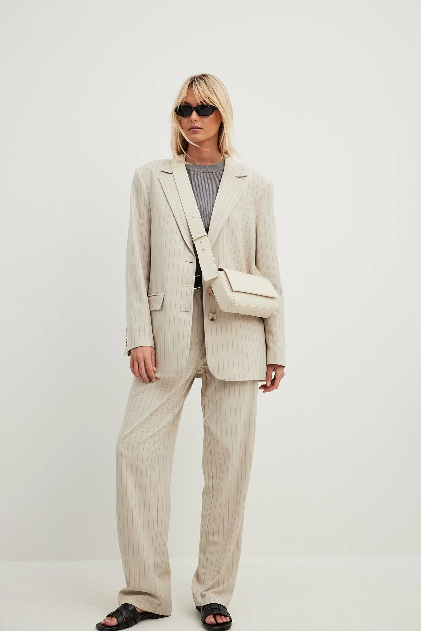 NA-KD Accessories Wide Press Button Crossbody Bag - Image 8