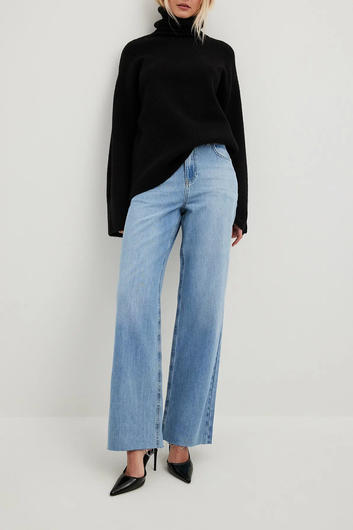 Lojsan Wallin X NA-KD Raw Hem Denim - Image 2