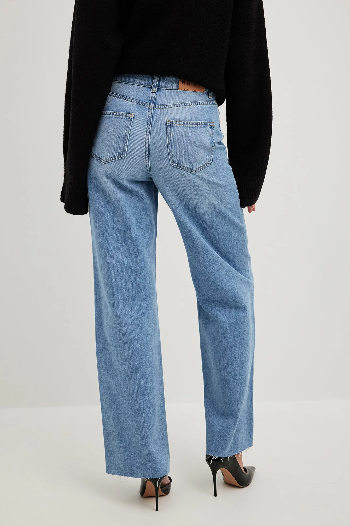 Lojsan Wallin X NA-KD Raw Hem Denim - Image 3