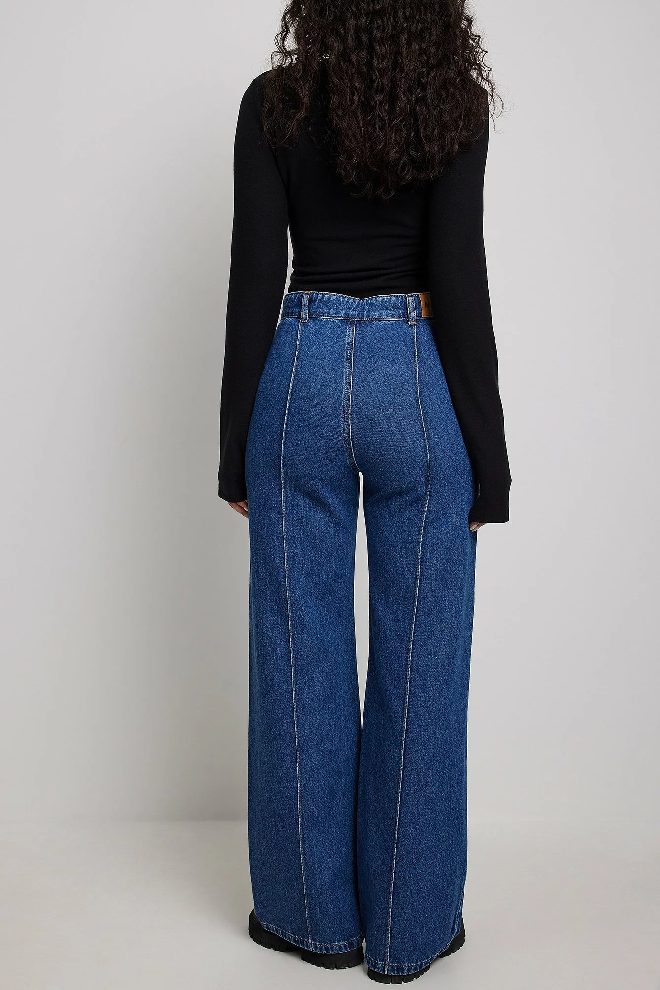 Georgina Lennon X NA-KD Seam Detail Denim - Image 3